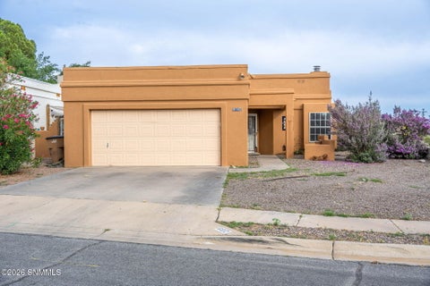 Homes For Sale - 602 Cielo Vista Court<br/> Las Cruces, NM 88005