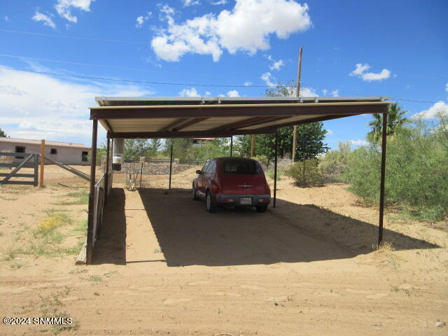 865 Outpost Lane, Radium Springs, New Mexico image 8