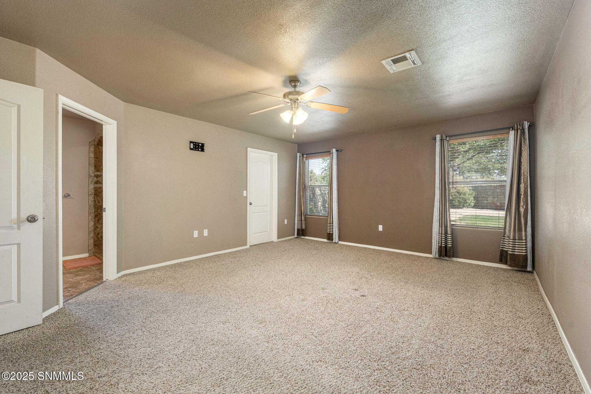 5948 Leaping Lizard Loop, Las Cruces, New York image 18