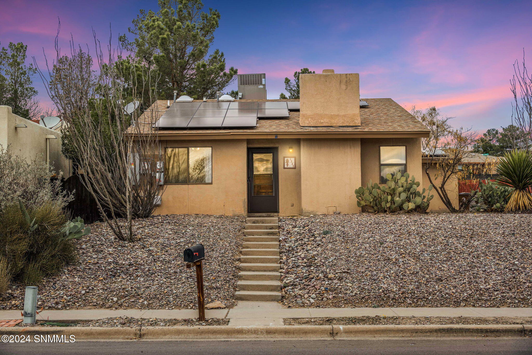 3245 Executive Hills Road, Las Cruces, New Mexico image 1