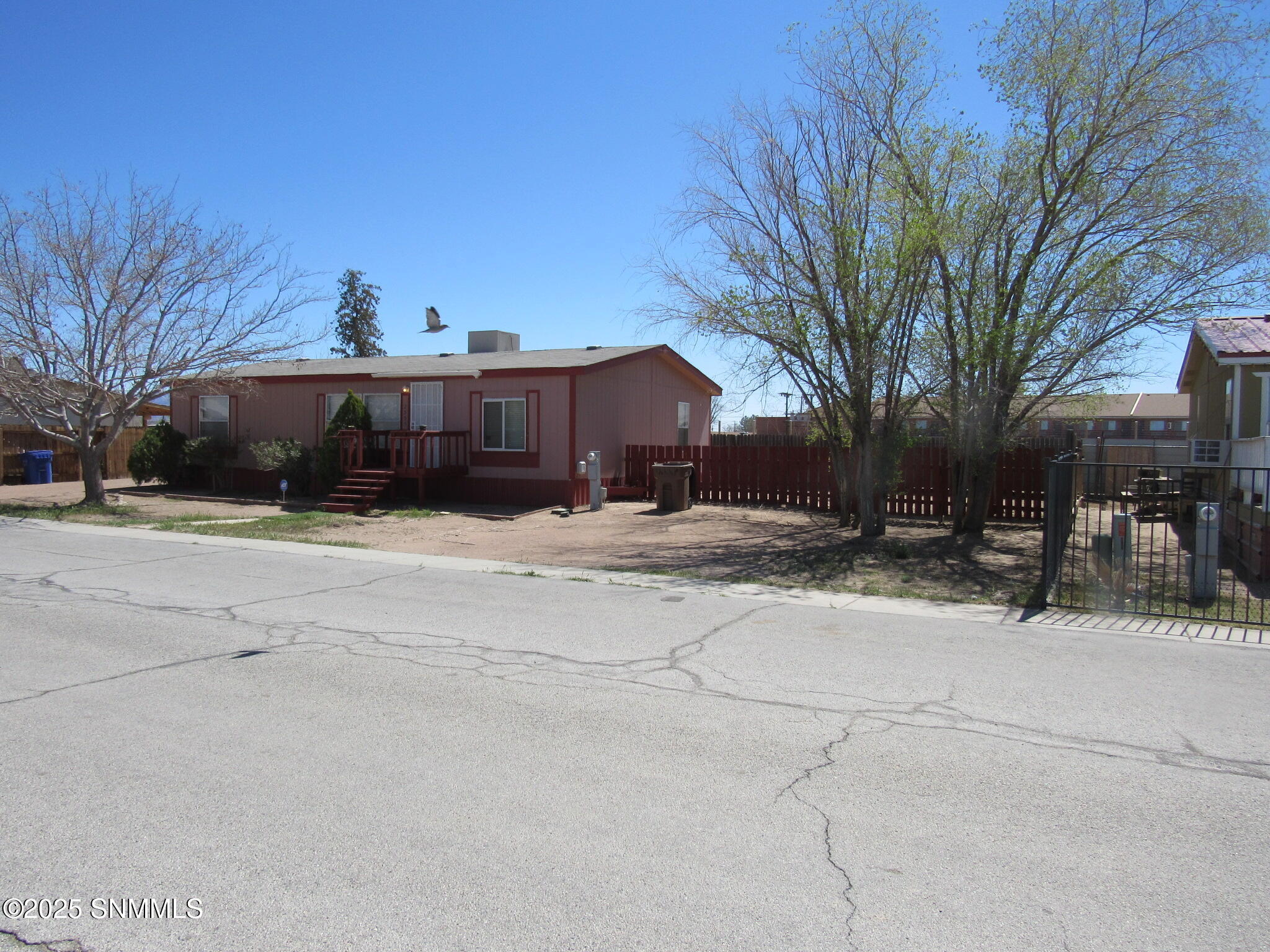 2555 Primavera Street, Las Cruces, New Mexico image 3