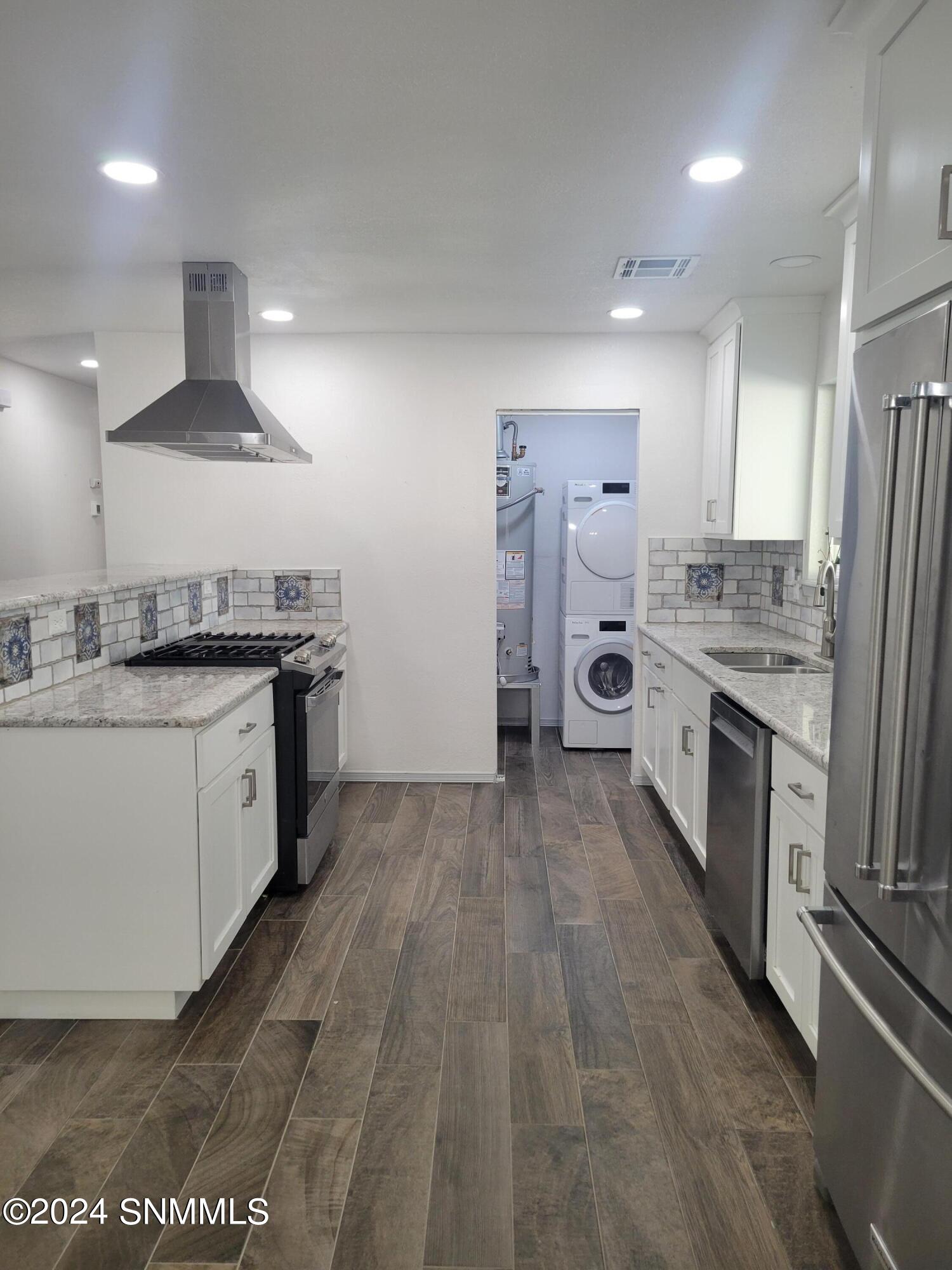 Las Cruces, New Mexico 88001, United States, 3 Bedrooms Bedrooms, ,2 BathroomsBathrooms,Residential,Active,44606