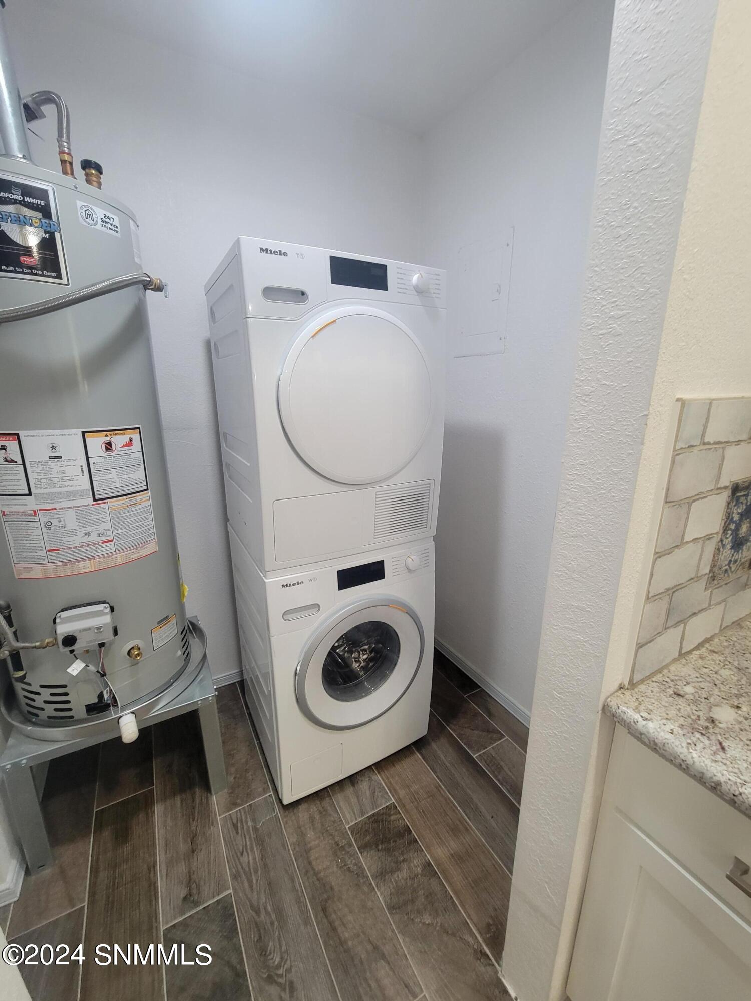 Las Cruces, New Mexico 88001, United States, 3 Bedrooms Bedrooms, ,2 BathroomsBathrooms,Residential,Active,44606