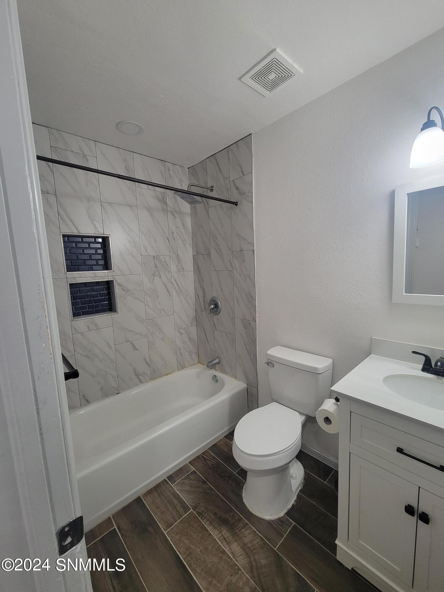 Las Cruces, New Mexico 88001, United States, 3 Bedrooms Bedrooms, ,2 BathroomsBathrooms,Residential,Active,44606