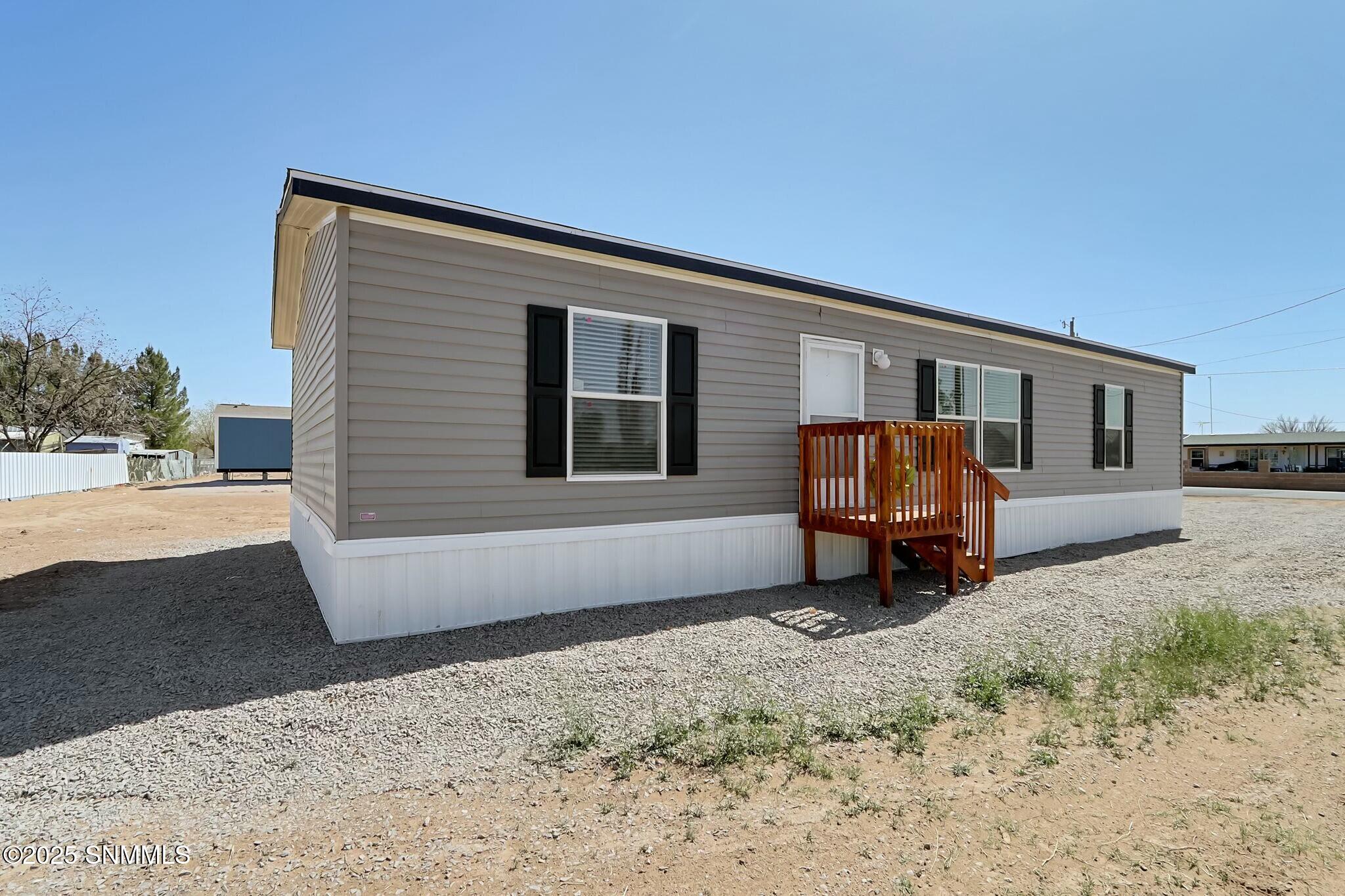 205 Peaceful Pines Lane, La Mesa, New Mexico image 2
