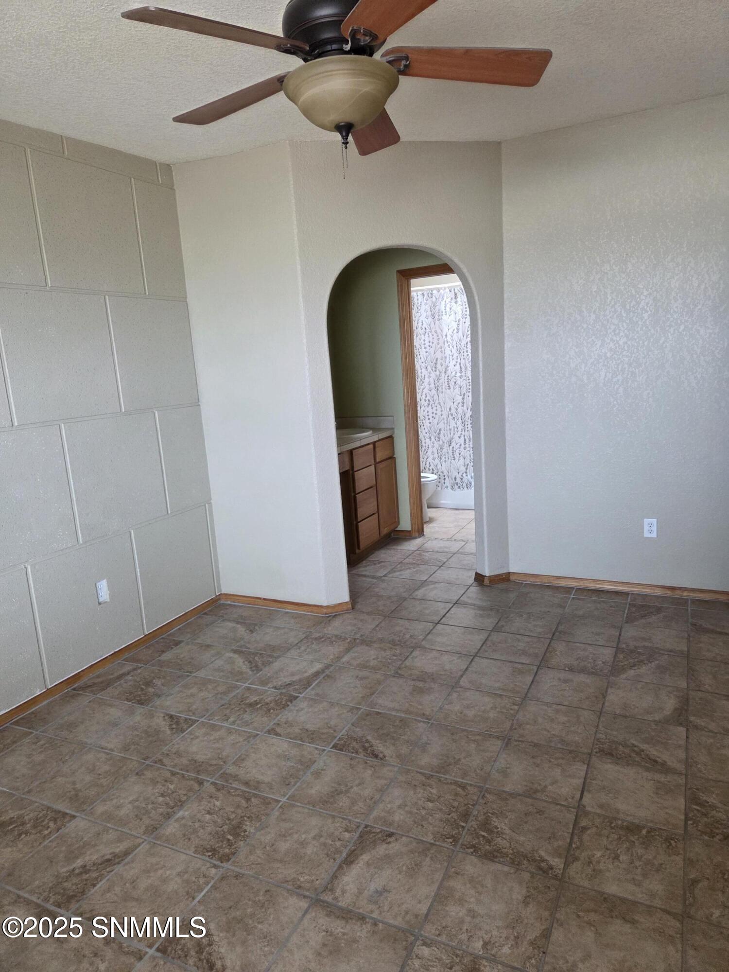 Las Cruces, New Mexico 88012, United States, 3 Bedrooms Bedrooms, ,2 BathroomsBathrooms,Residential,Active,208229