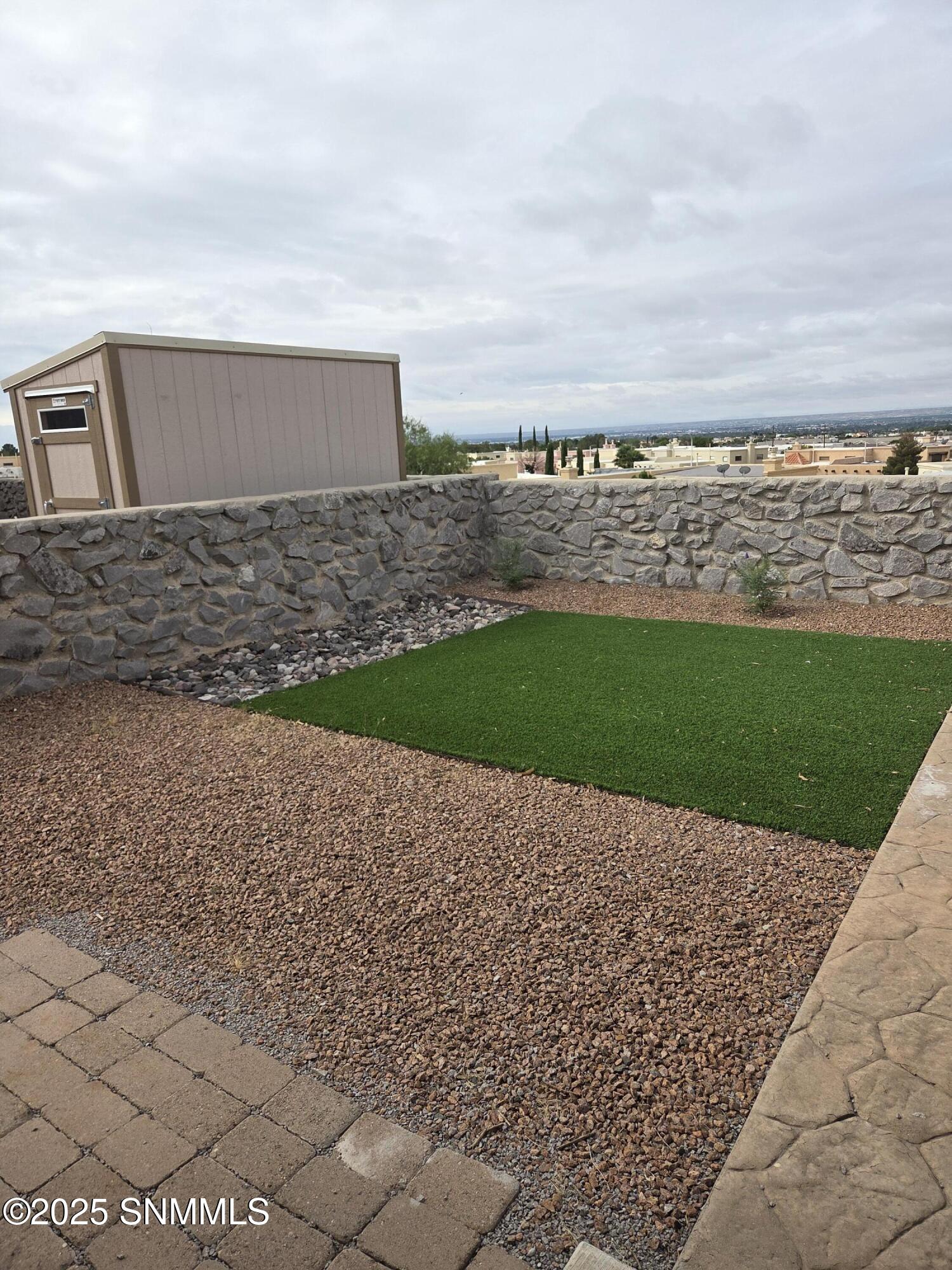 Las Cruces, New Mexico 88012, United States, 3 Bedrooms Bedrooms, ,2 BathroomsBathrooms,Residential,Active,208229