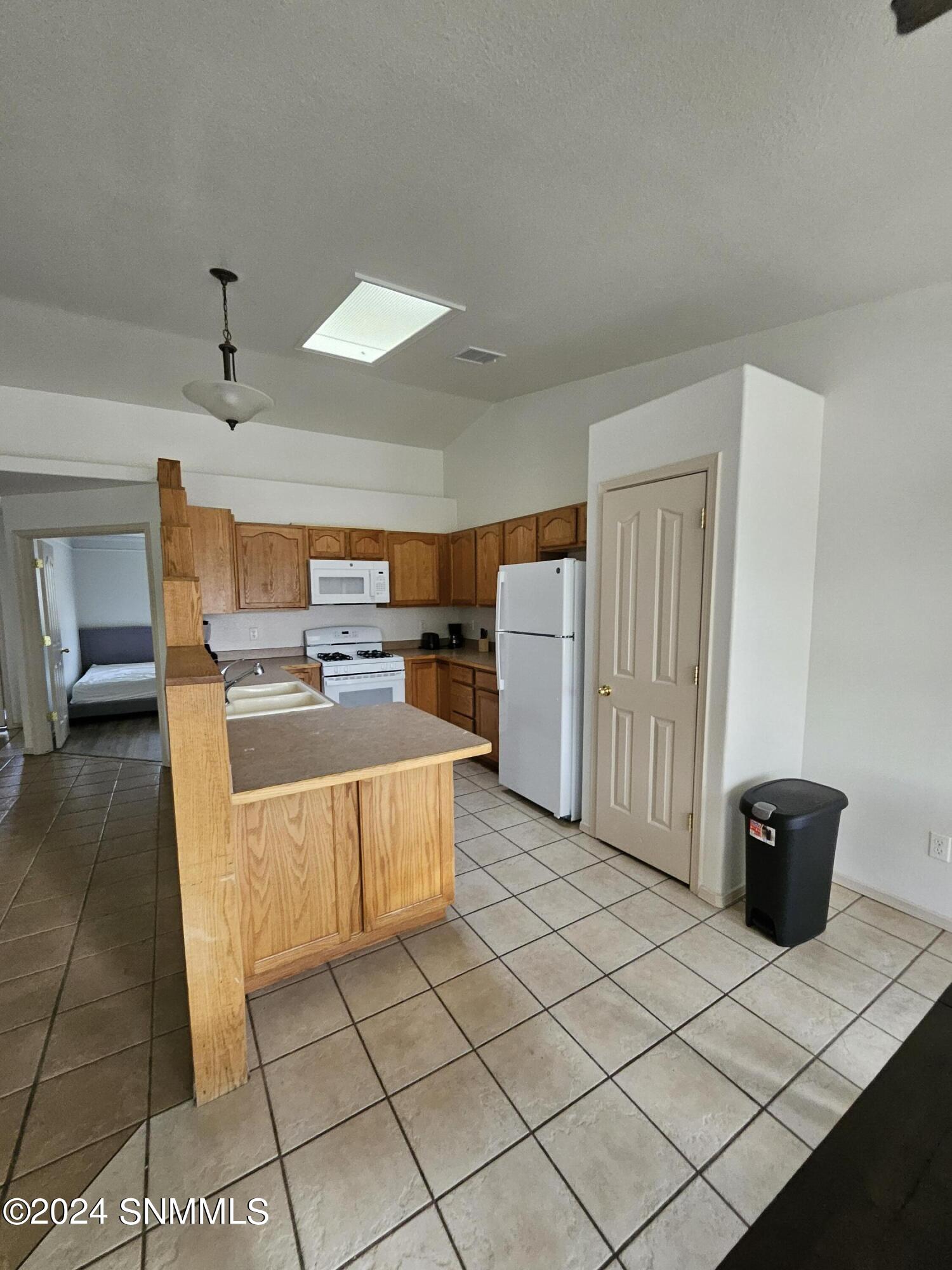 Las Cruces, New Mexico 88012, United States, 4 Bedrooms Bedrooms, ,2 BathroomsBathrooms,Residential,Active,56055