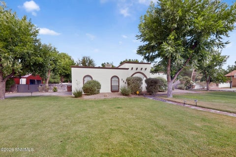 Homes For Sale - 123 Lytton Circle<br/> Las Cruces, NM 88001