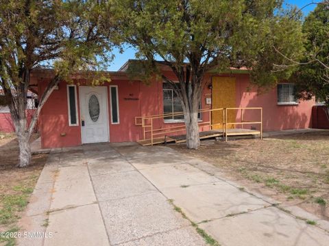 Homes For Sale - 1209 S Locust Street<br/> Las Cruces, NM 88001