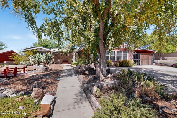 1915 MYRTLE AVE, LAS CRUCES, NM 88001 - Image 9c738fb6f6383effe23cff5c2a9e85cd/555003834