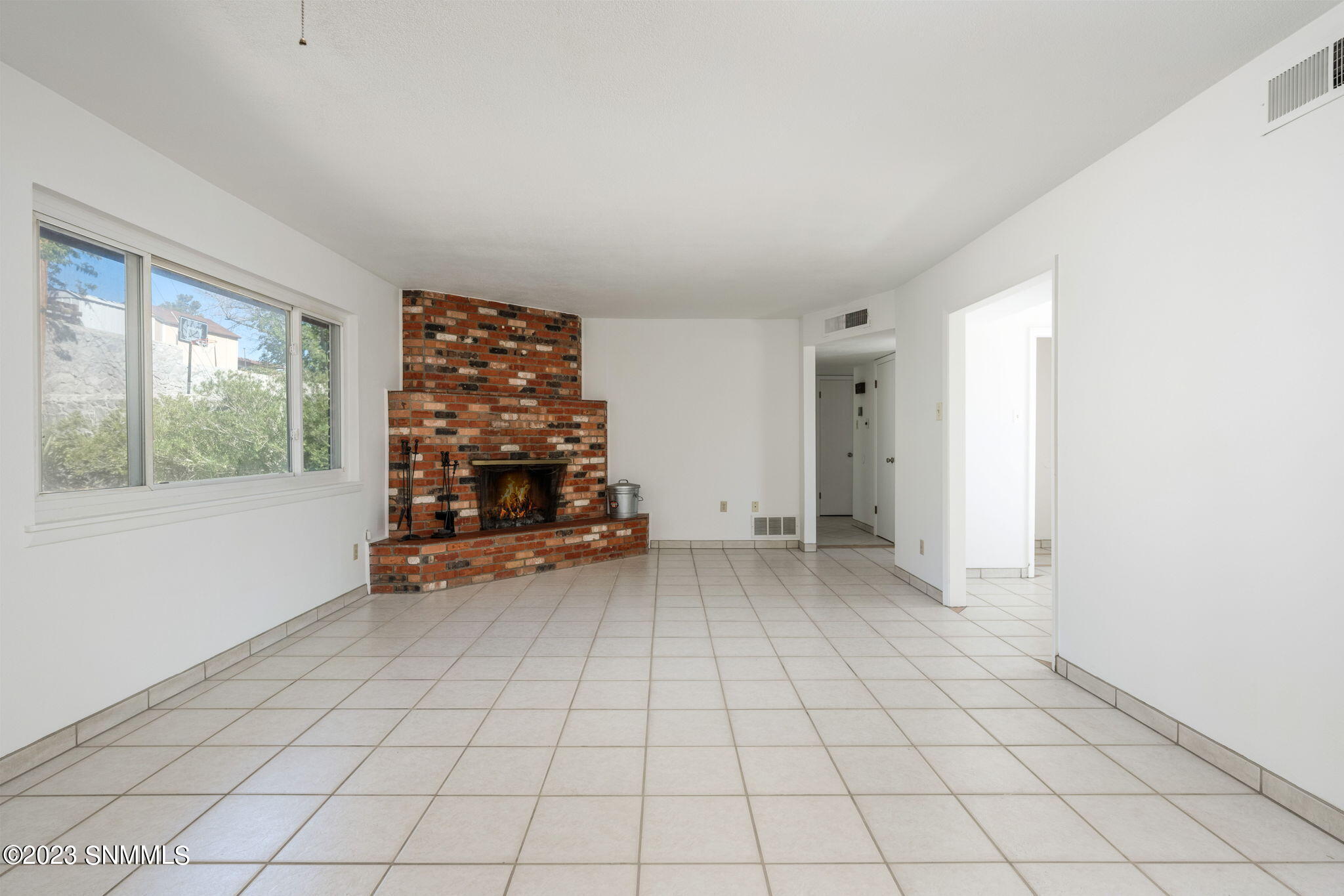 Las Cruces, New Mexico 88011, United States, 3 Bedrooms Bedrooms, ,2 BathroomsBathrooms,Residential,Pending,68864