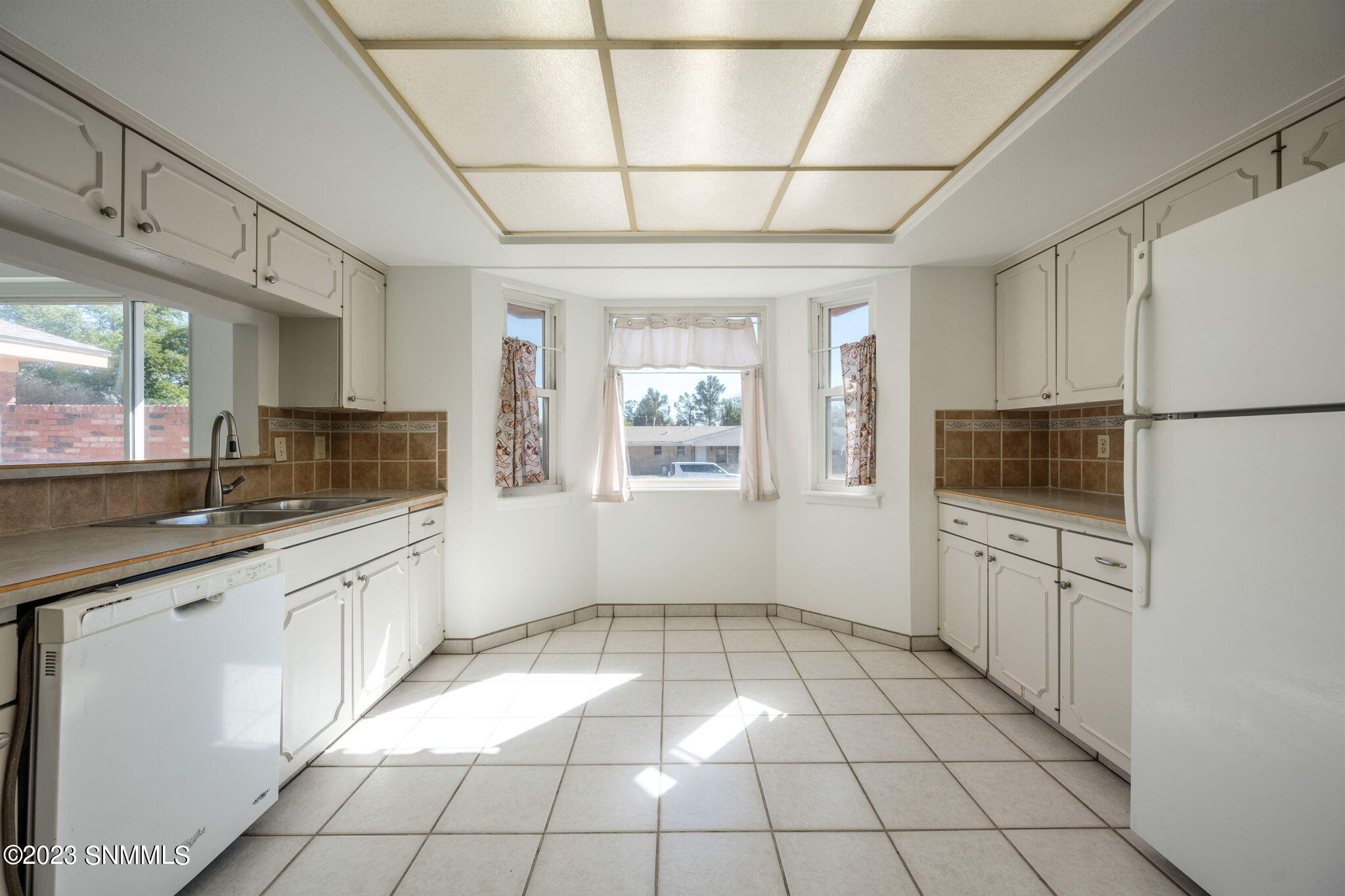 Las Cruces, New Mexico 88011, United States, 3 Bedrooms Bedrooms, ,2 BathroomsBathrooms,Residential,Pending,68864