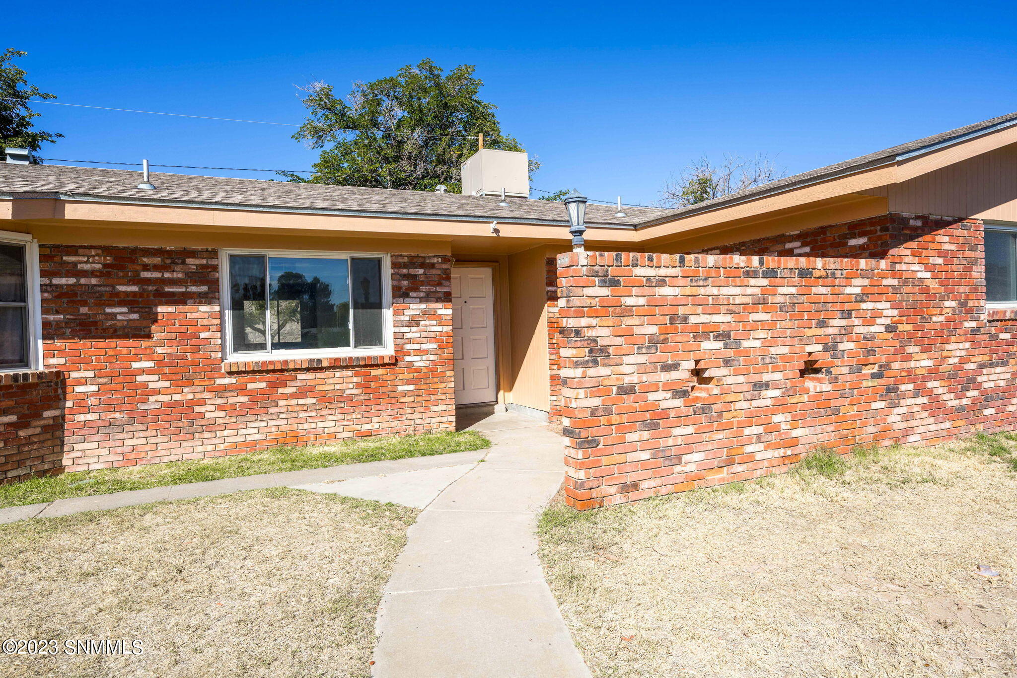 Las Cruces, New Mexico 88011, United States, 3 Bedrooms Bedrooms, ,2 BathroomsBathrooms,Residential,Pending,68864