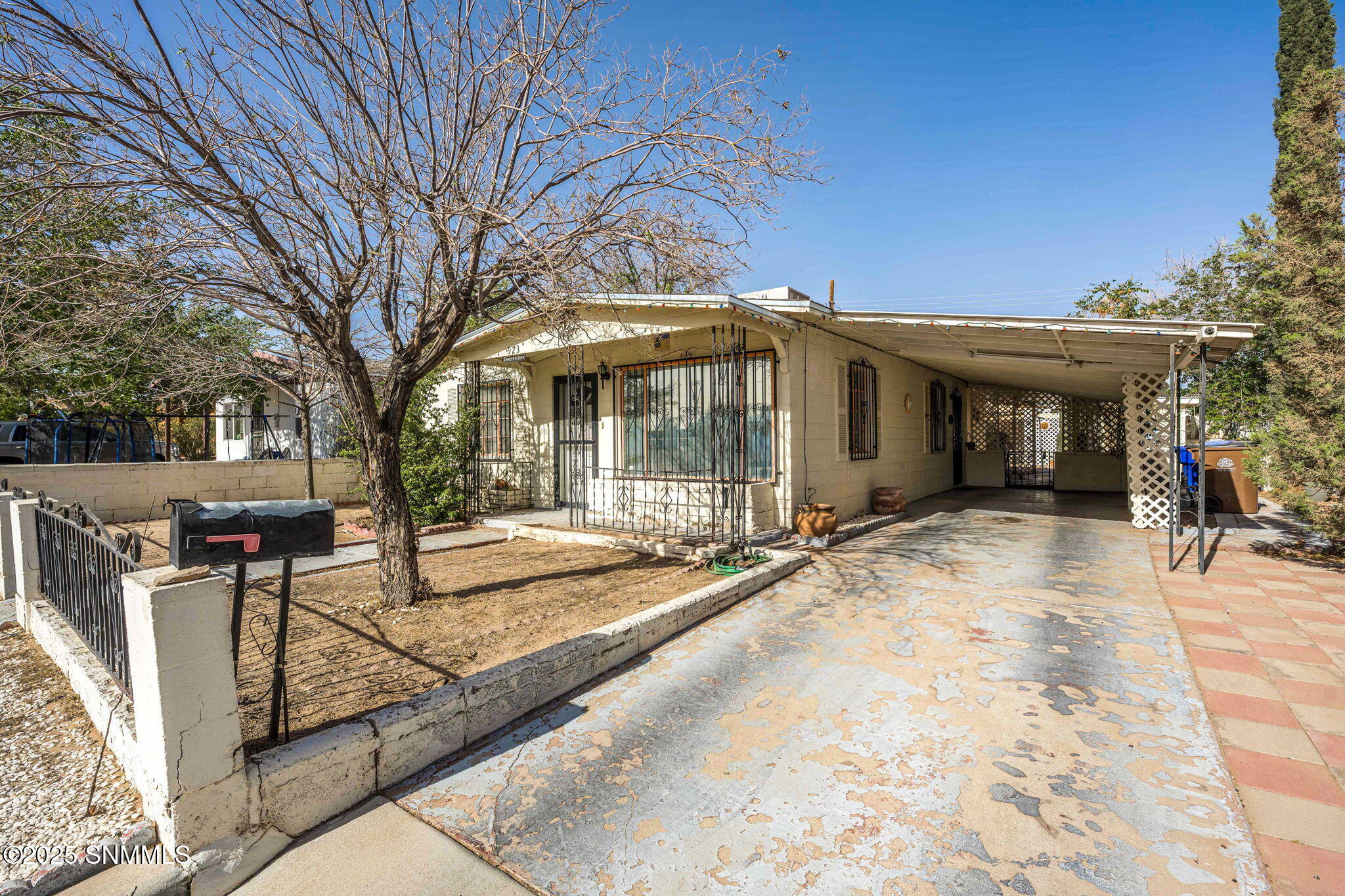 923 Mimbres St Street, Las Cruces, New York image 4