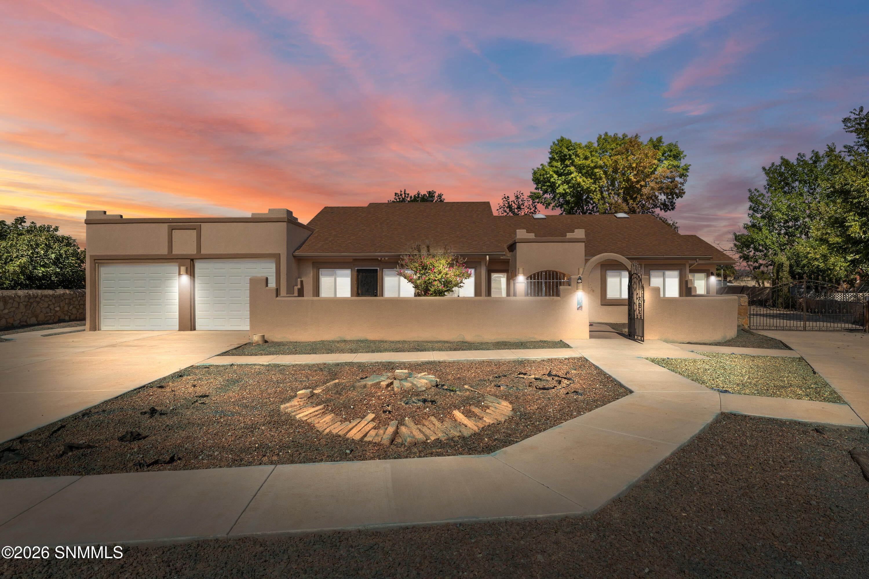 2591 Tularosa Drive - Photo 4