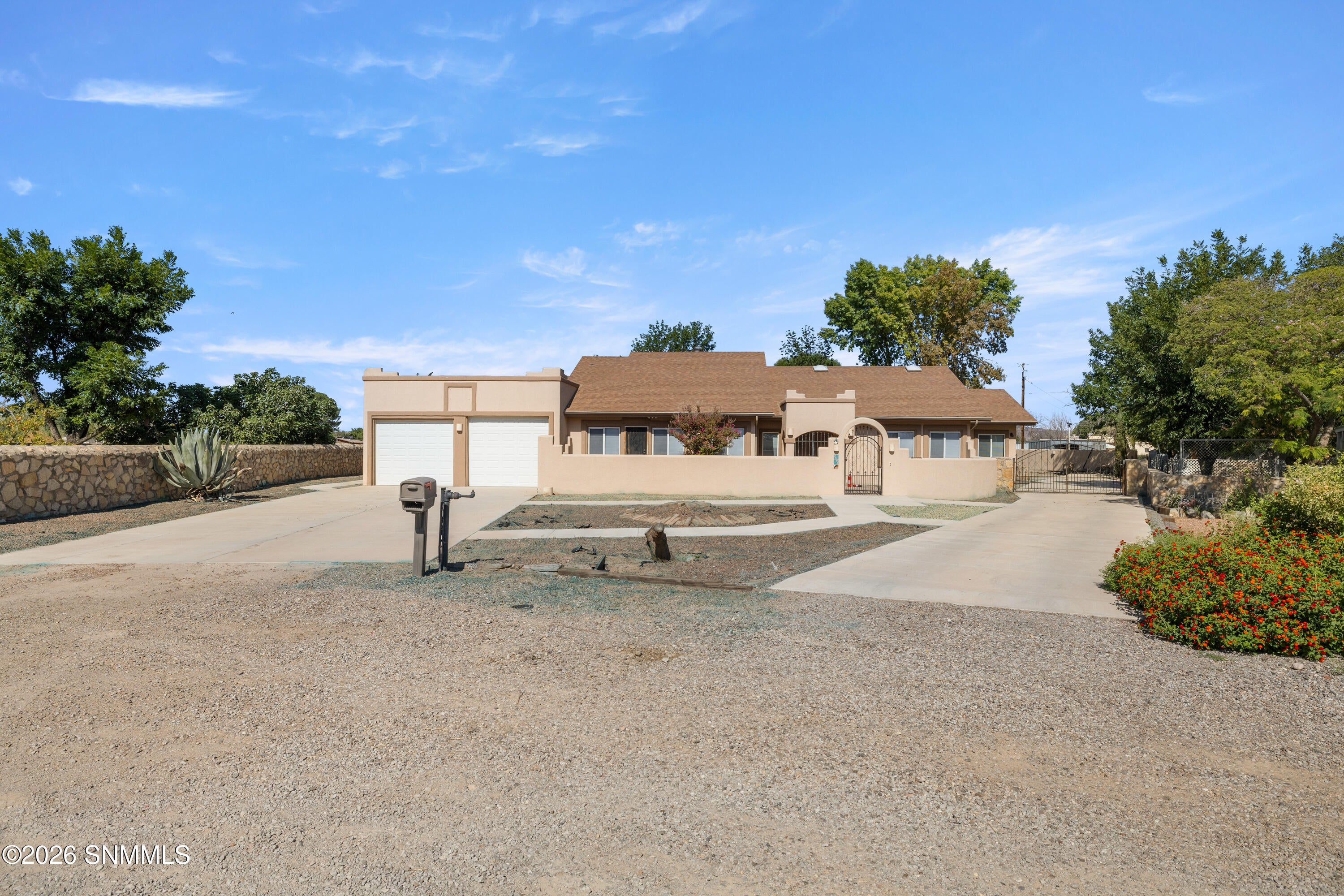 2591 Tularosa Drive - Photo 2