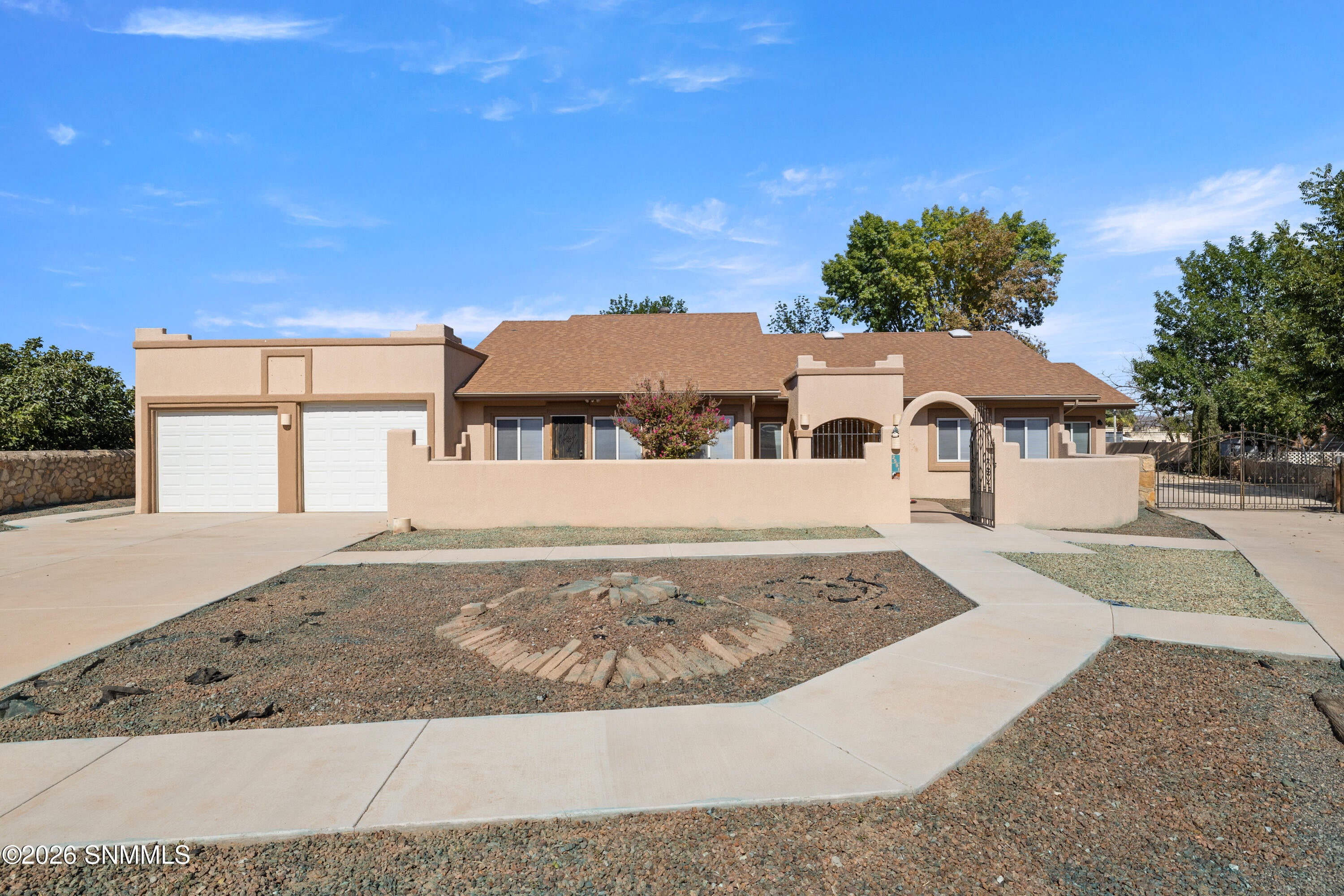 2591 Tularosa Drive - Photo 3