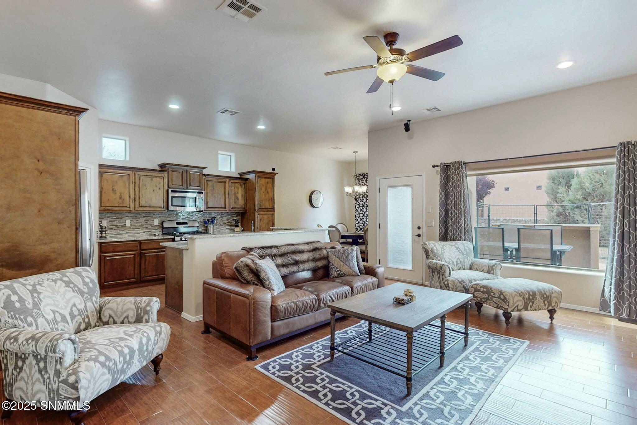 1009 Calle Griega, Las Cruces, New Mexico image 9