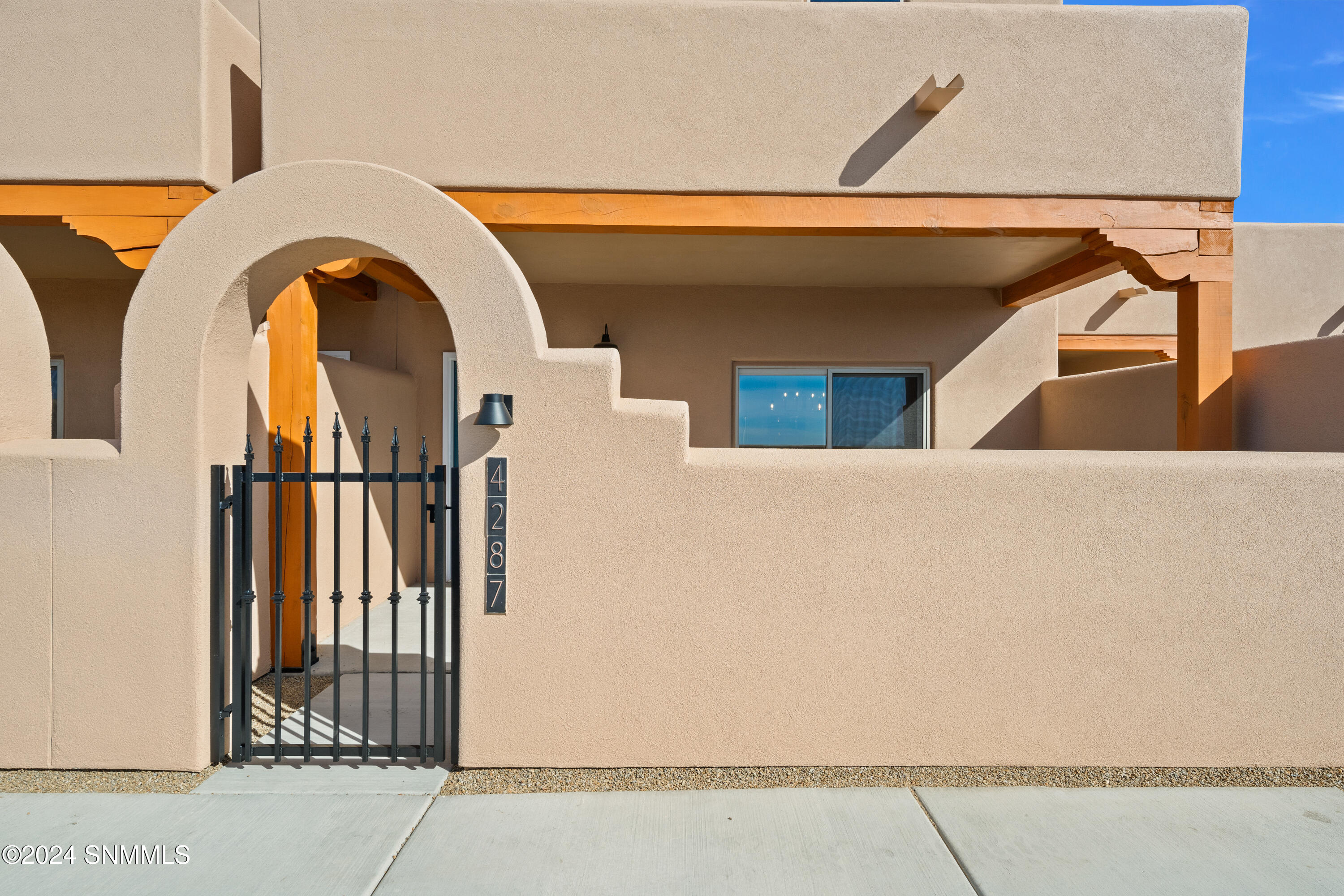 4287 Nambe Court, Las Cruces, New Mexico image 1