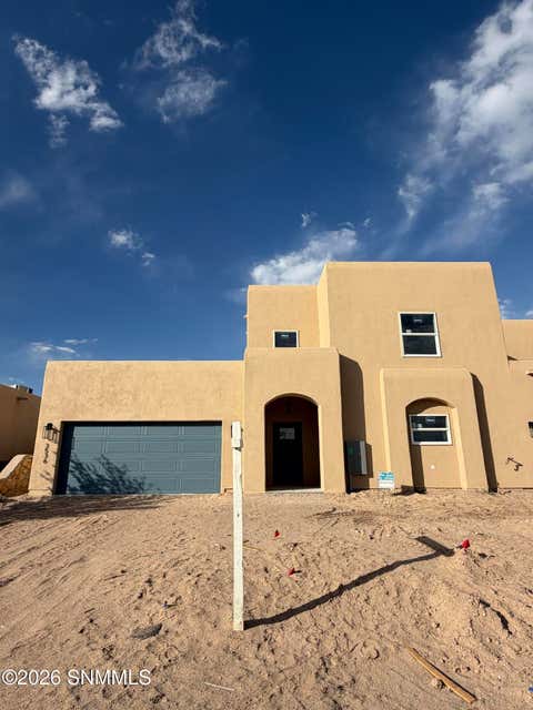 Homes For Sale - 3536 Evy Lane<br/> Las Cruces, NM 88012