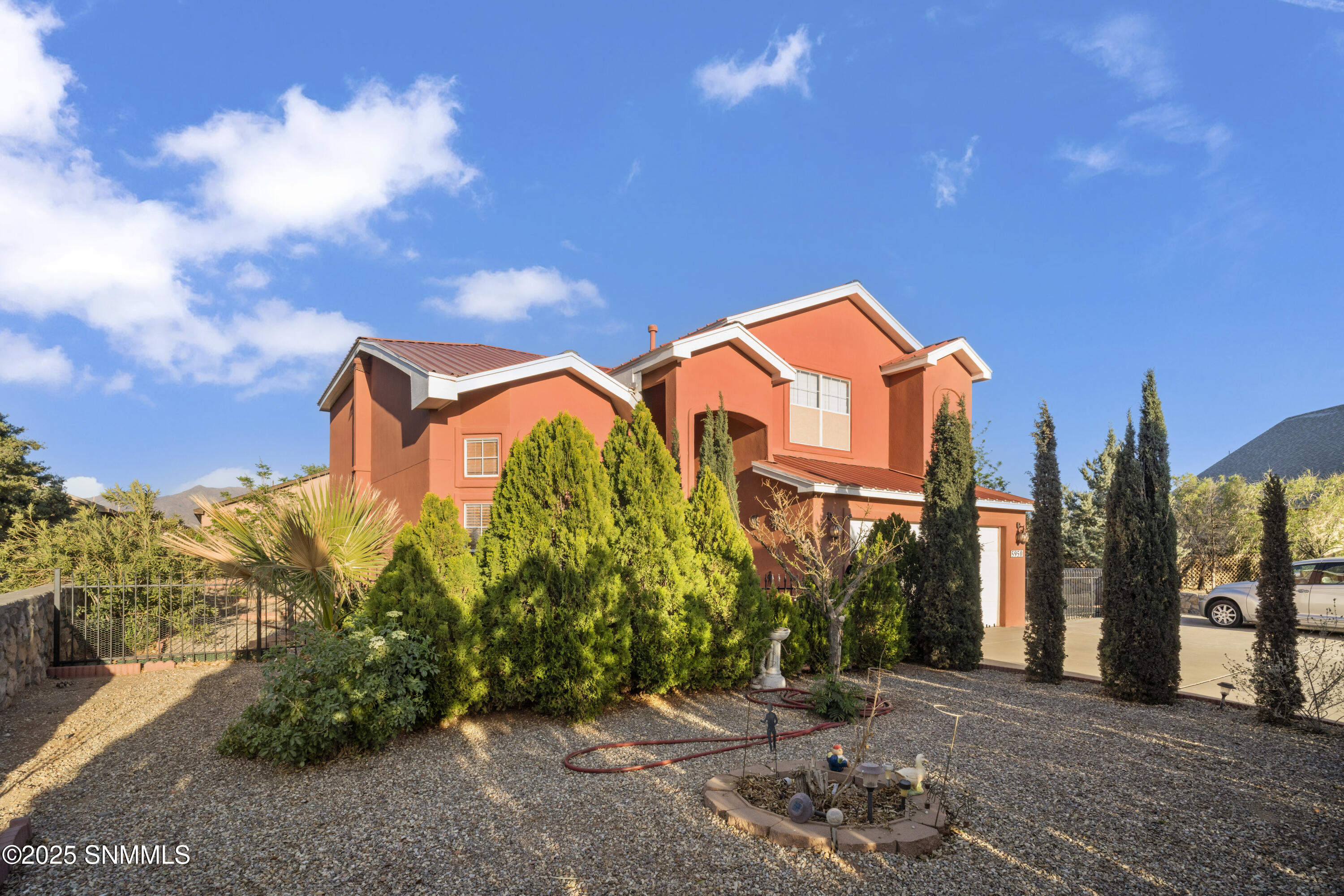 5950 Moon View Drive, Las Cruces, New York image 5