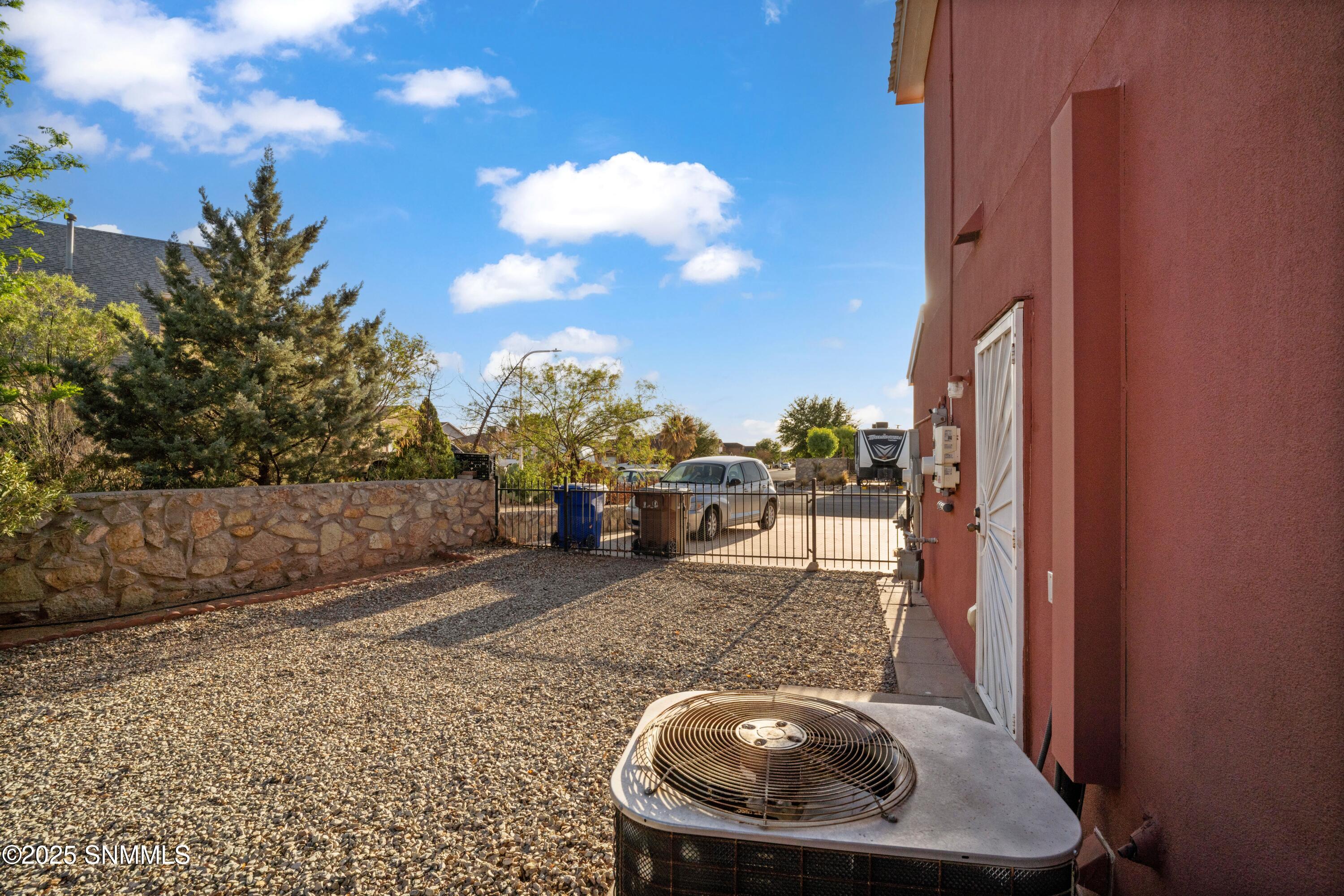 5950 Moon View Drive, Las Cruces, New York image 38