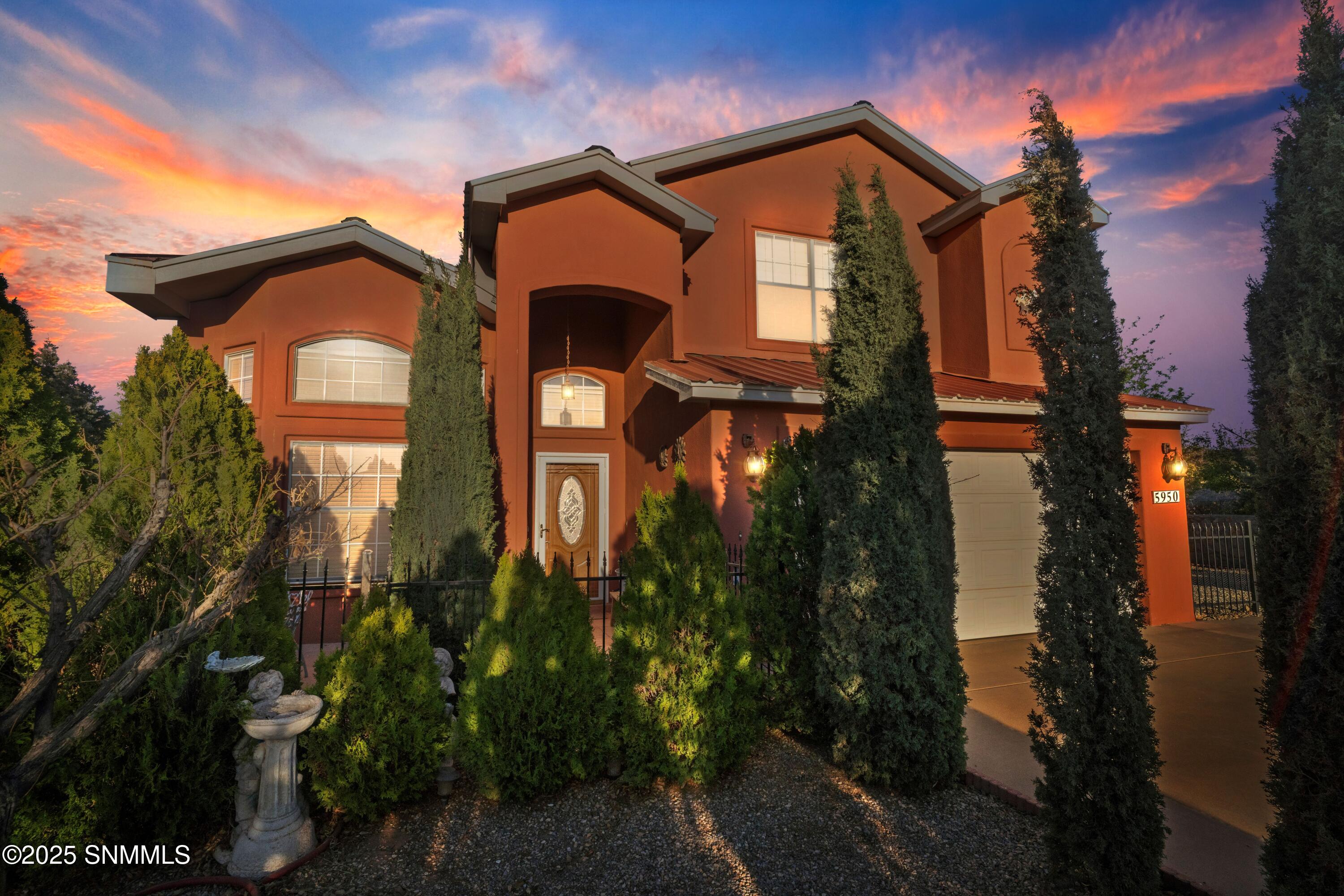 5950 Moon View Drive, Las Cruces, New York image 1