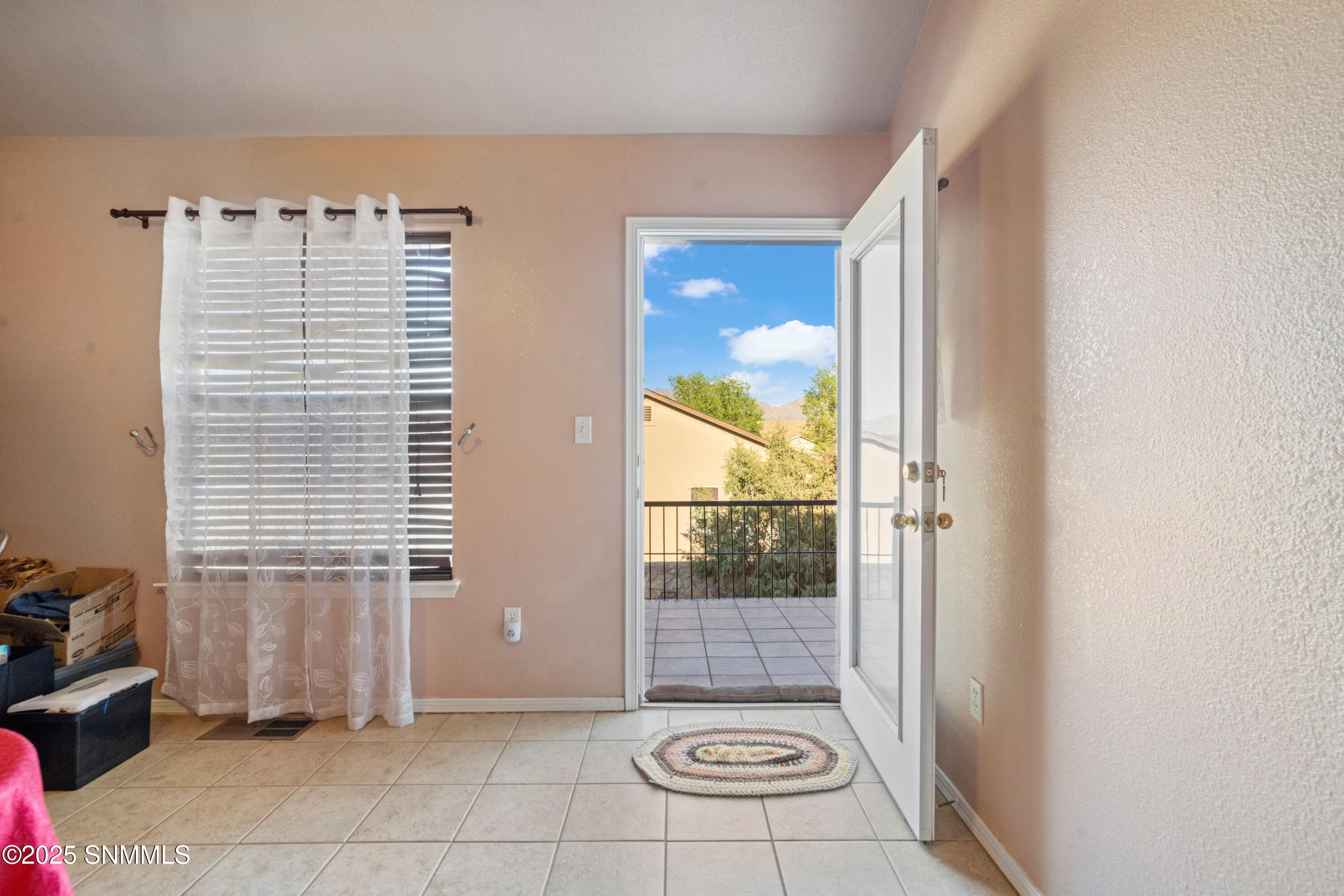5950 Moon View Drive, Las Cruces, New York image 23