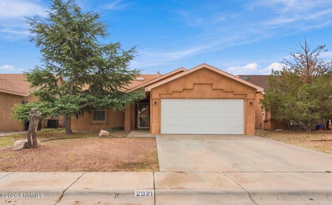 Homes For Sale - 2921 Onate Road<br/> Las Cruces, NM 88007