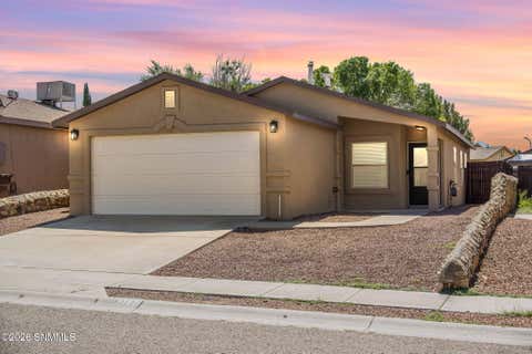 Homes For Sale - 3733 Stoneway Road<br/> Las Cruces, NM 88012