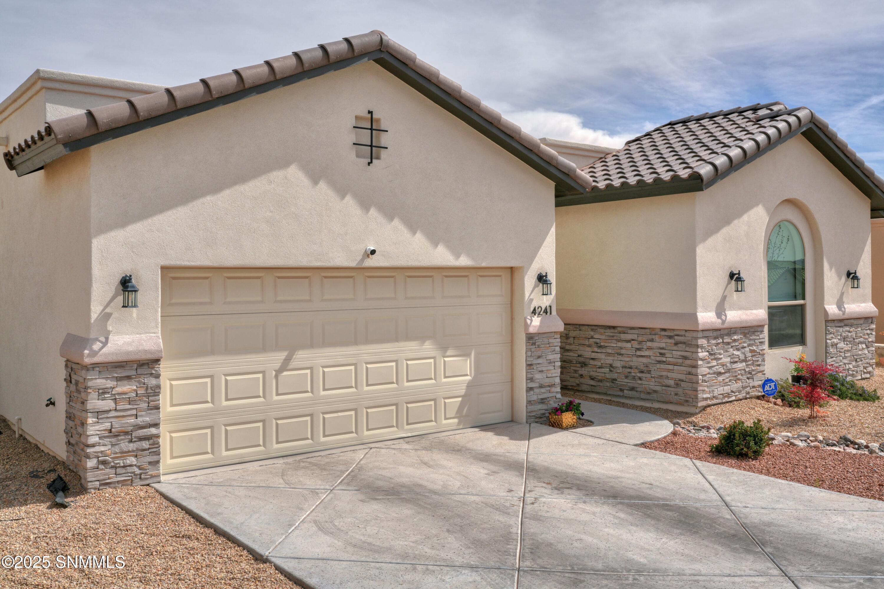 4241 Arcadia Point Pt, Las Cruces, New Mexico image 2