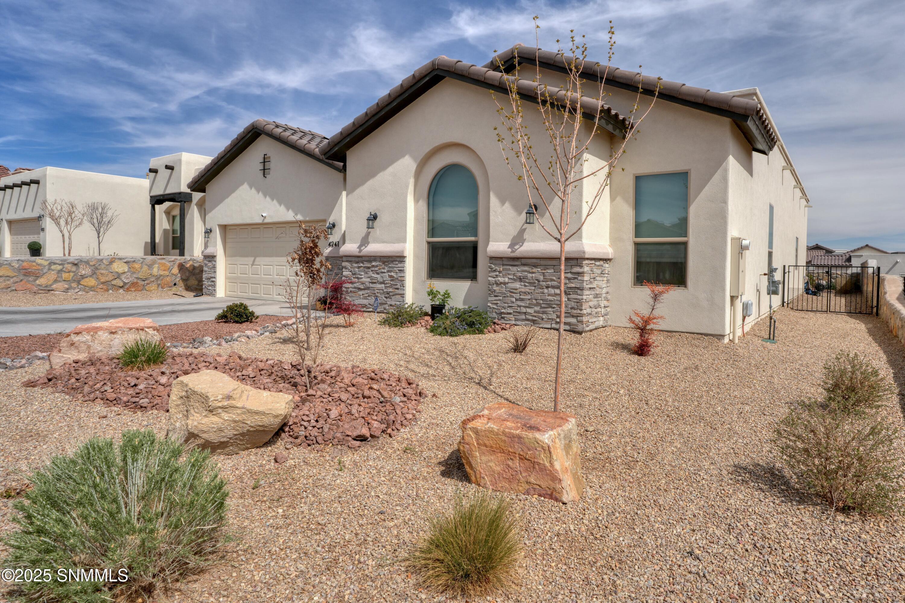 4241 Arcadia Point Pt, Las Cruces, New Mexico image 1