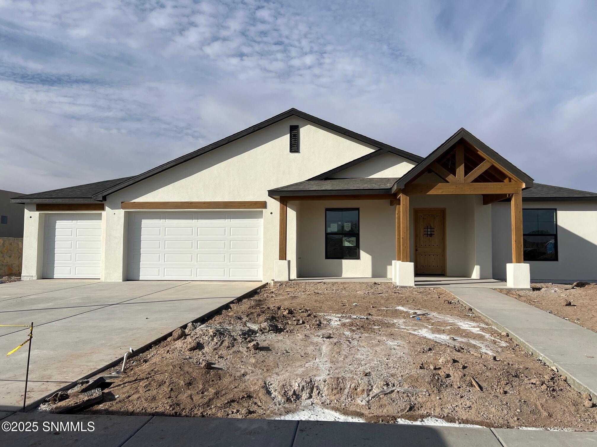 716 Basha Arc, Las Cruces, New Mexico image 1