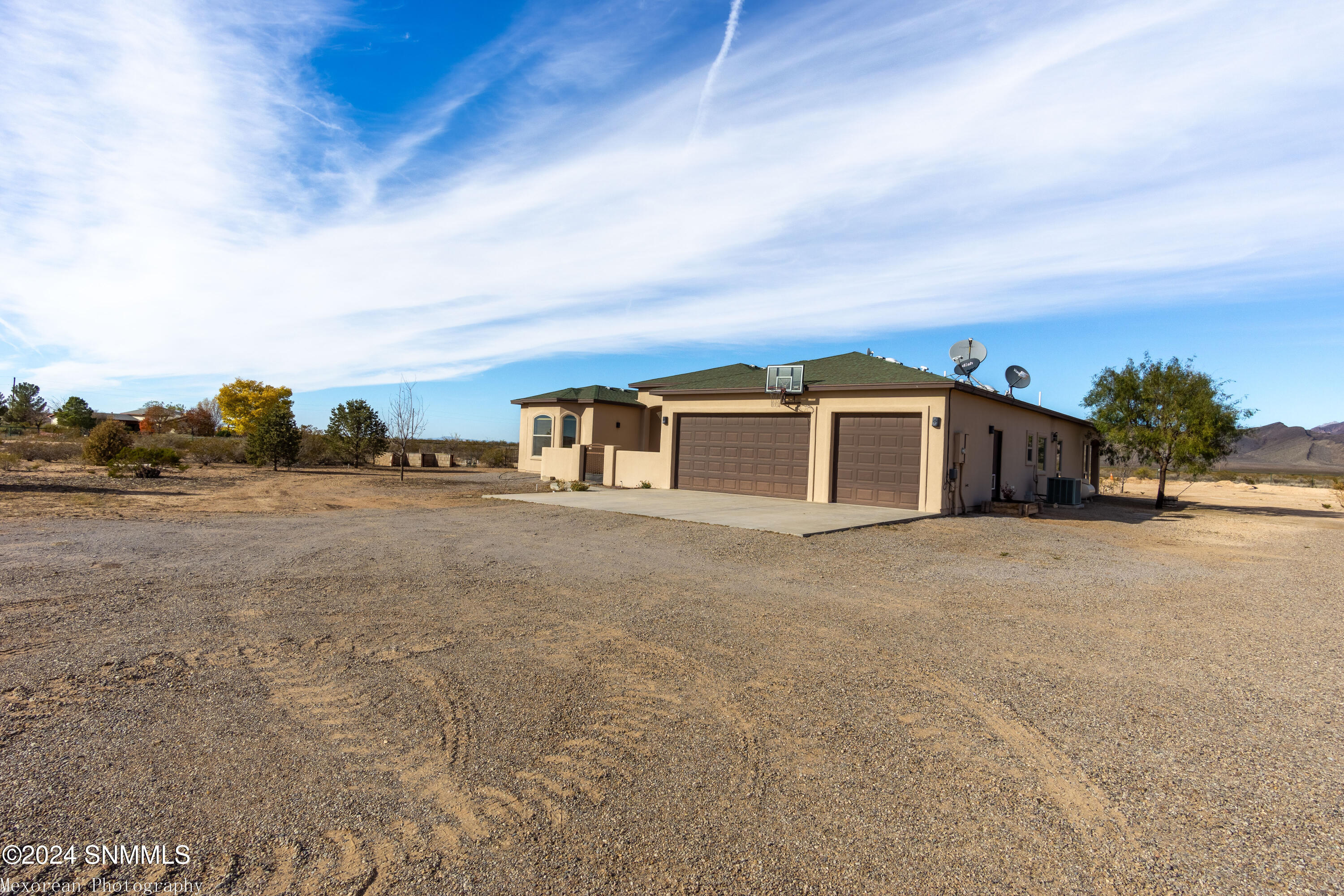 229 Vista Del Rey Drive, Vado, New Mexico image 2