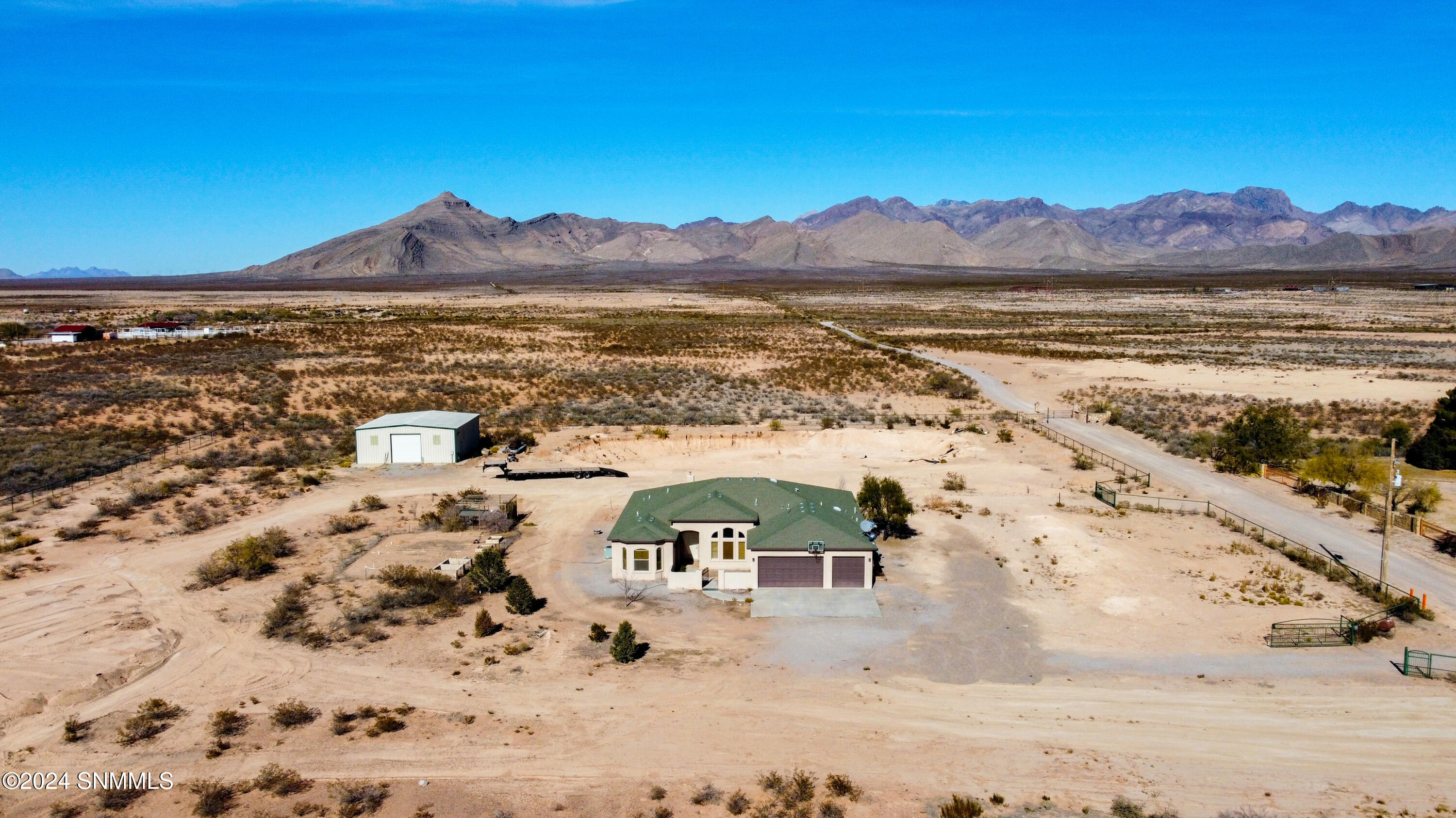 229 Vista Del Rey Drive, Vado, New Mexico image 4