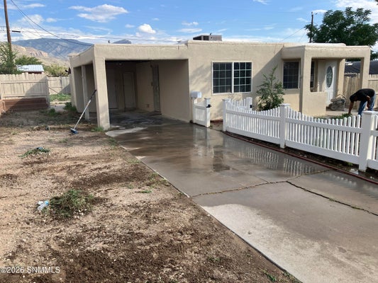 1902 BELLAMAH DR, ALAMOGORDO, NM 88310 - Image b47c781cbf7d9cd947e08afd53e7aa7b/1082072013