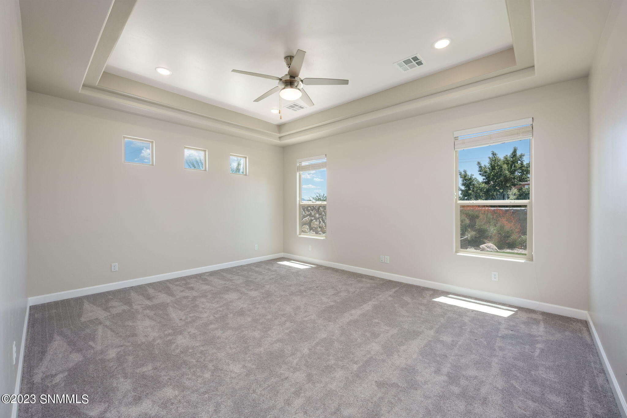 Las Cruces, New Mexico 88012, United States, 4 Bedrooms Bedrooms, ,3 BathroomsBathrooms,Residential,Pending,71258