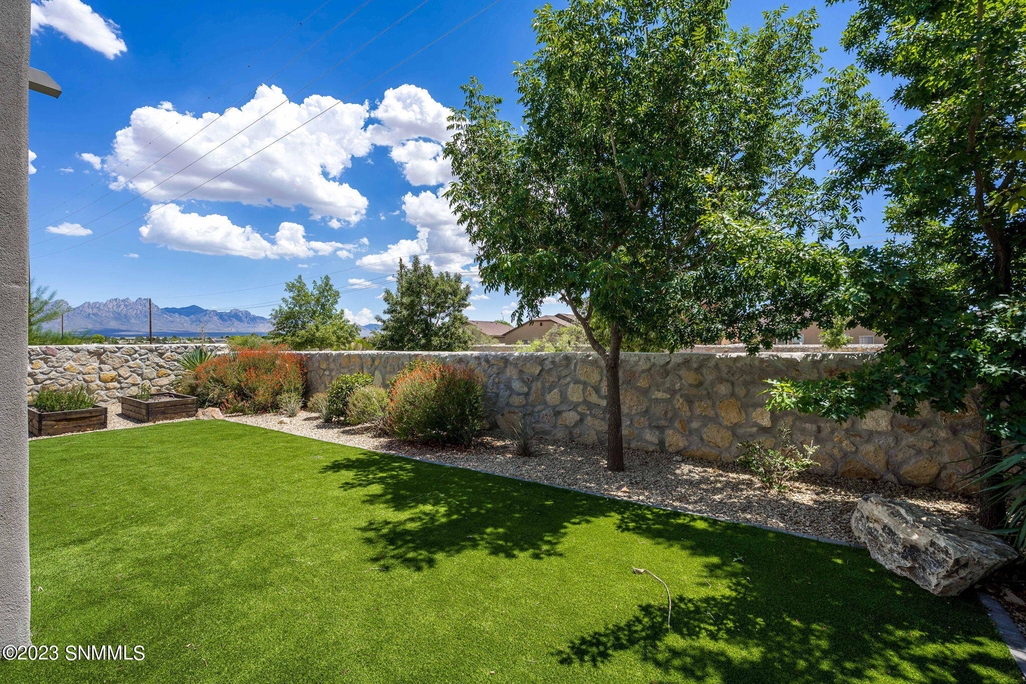 Las Cruces, New Mexico 88012, United States, 4 Bedrooms Bedrooms, ,3 BathroomsBathrooms,Residential,Pending,71258