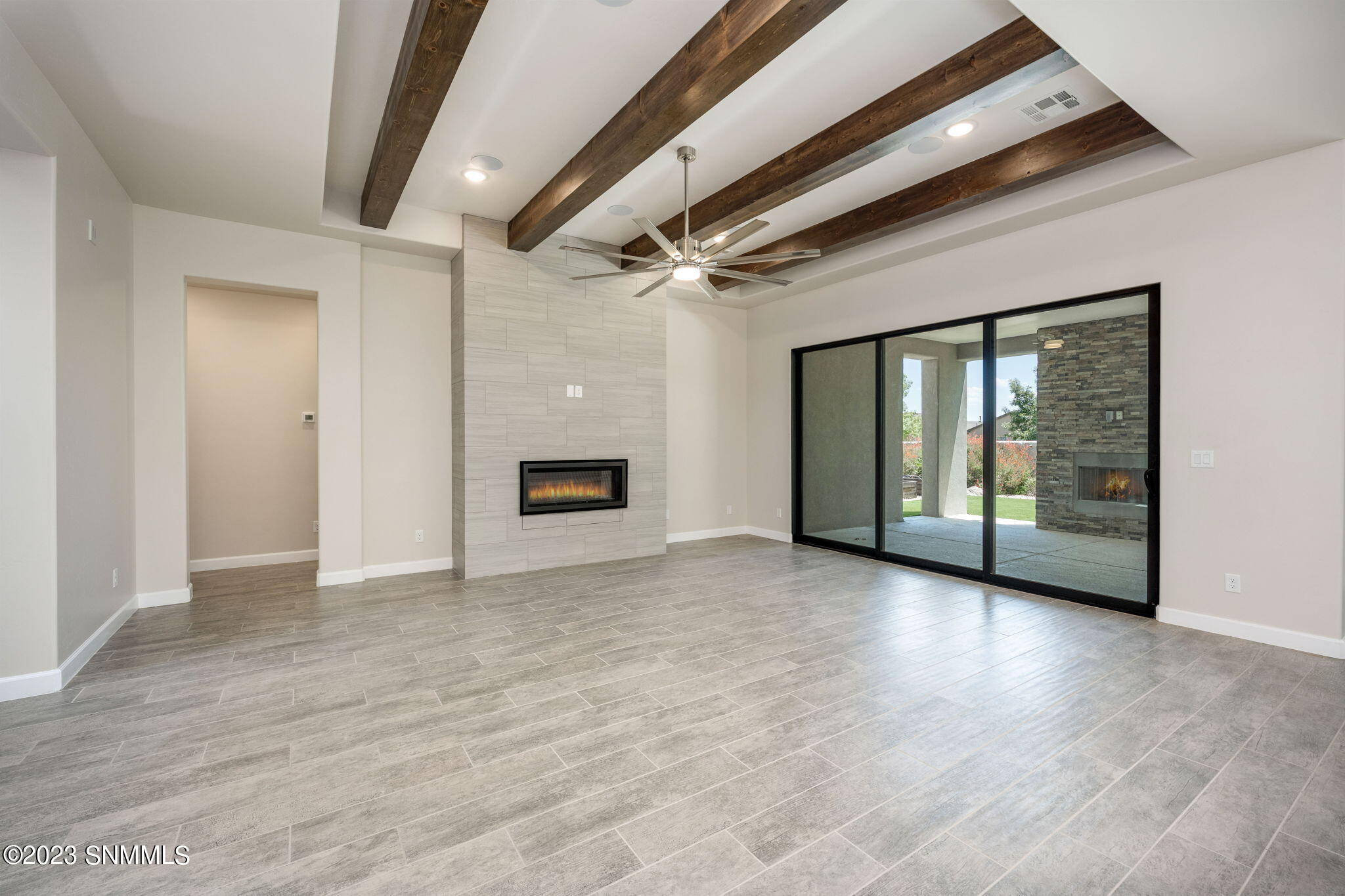 Las Cruces, New Mexico 88012, United States, 4 Bedrooms Bedrooms, ,3 BathroomsBathrooms,Residential,Pending,71258