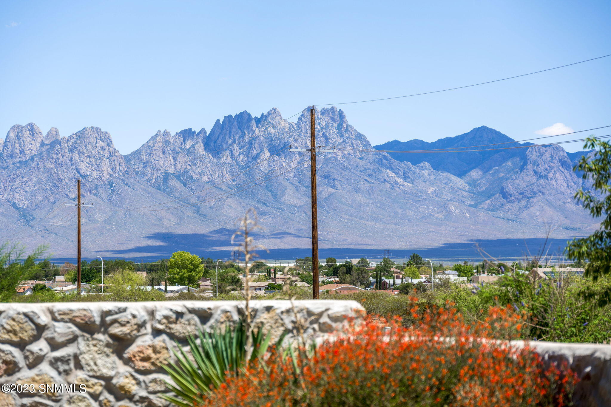 Las Cruces, New Mexico 88012, United States, 4 Bedrooms Bedrooms, ,3 BathroomsBathrooms,Residential,Pending,71258