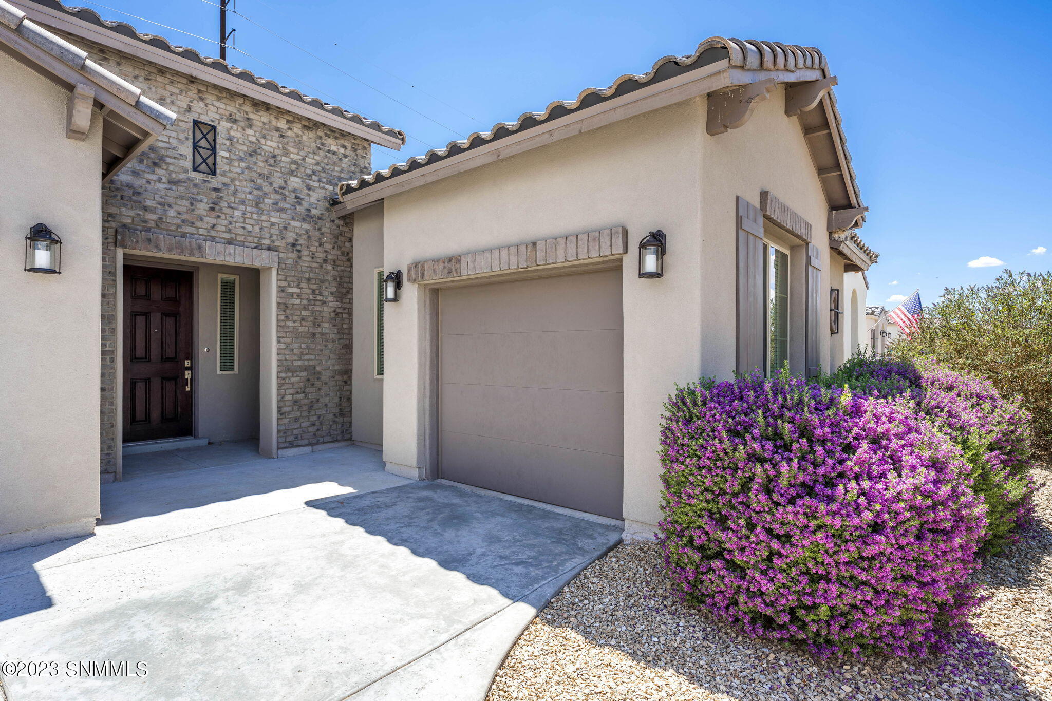 Las Cruces, New Mexico 88012, United States, 4 Bedrooms Bedrooms, ,3 BathroomsBathrooms,Residential,Pending,71258