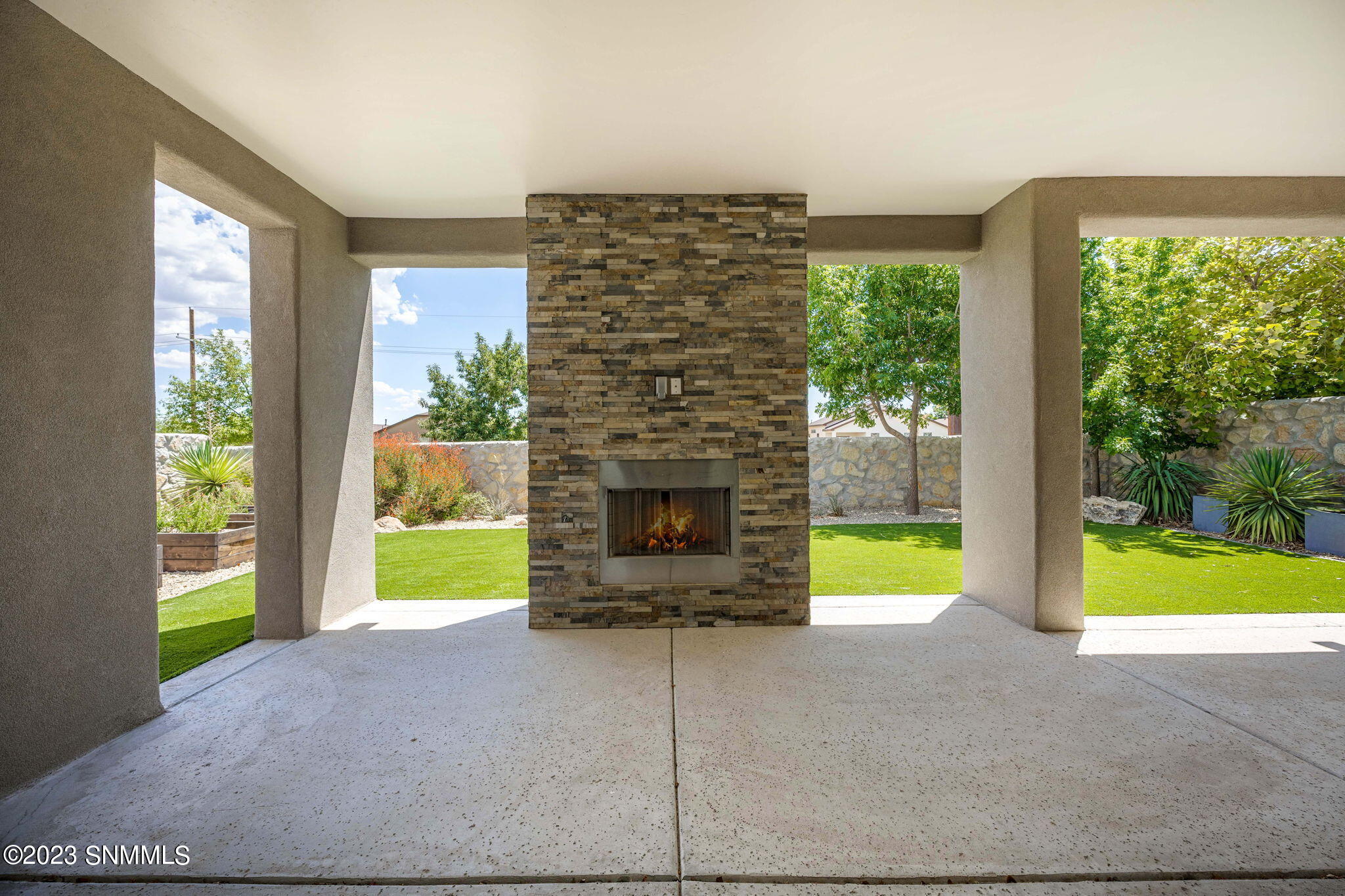 Las Cruces, New Mexico 88012, United States, 4 Bedrooms Bedrooms, ,3 BathroomsBathrooms,Residential,Pending,71258