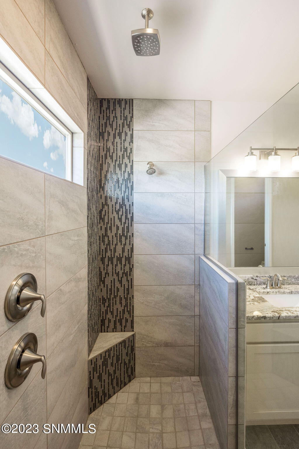 Las Cruces, New Mexico 88012, United States, 4 Bedrooms Bedrooms, ,3 BathroomsBathrooms,Residential,Pending,71258