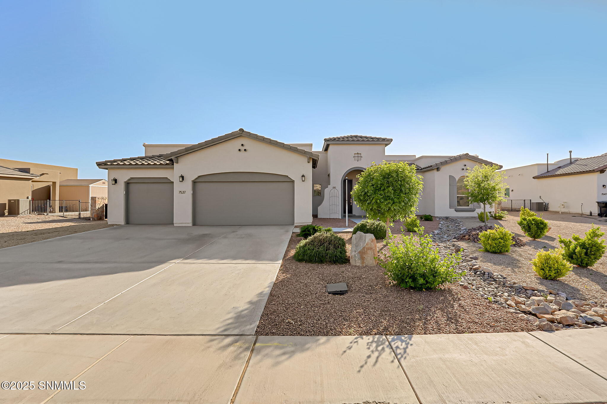 7537 Sussex Court, Las Cruces, New Mexico image 2