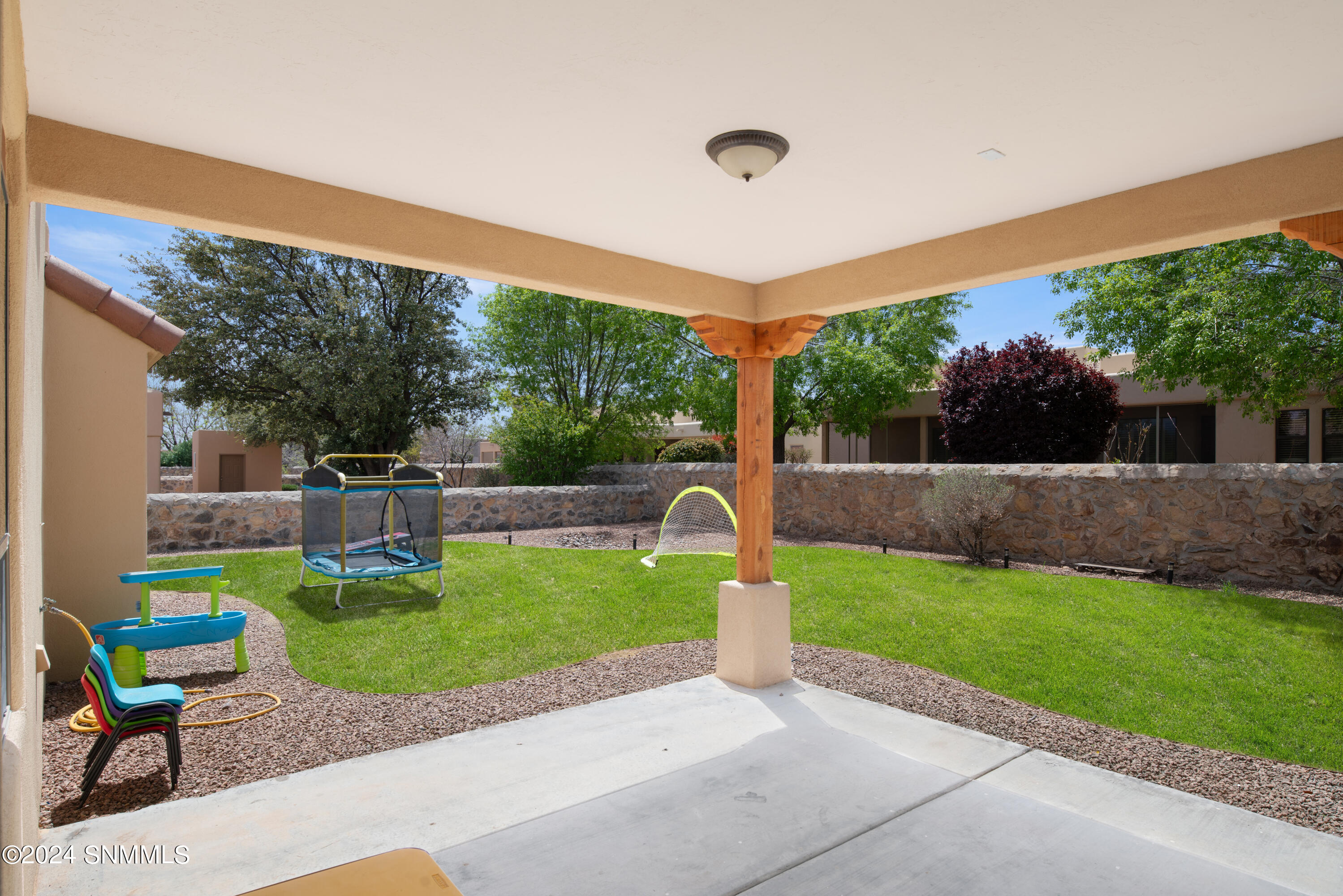 Las Cruces, New Mexico 88005, United States, 3 Bedrooms Bedrooms, ,3 BathroomsBathrooms,Residential,Pending,60701