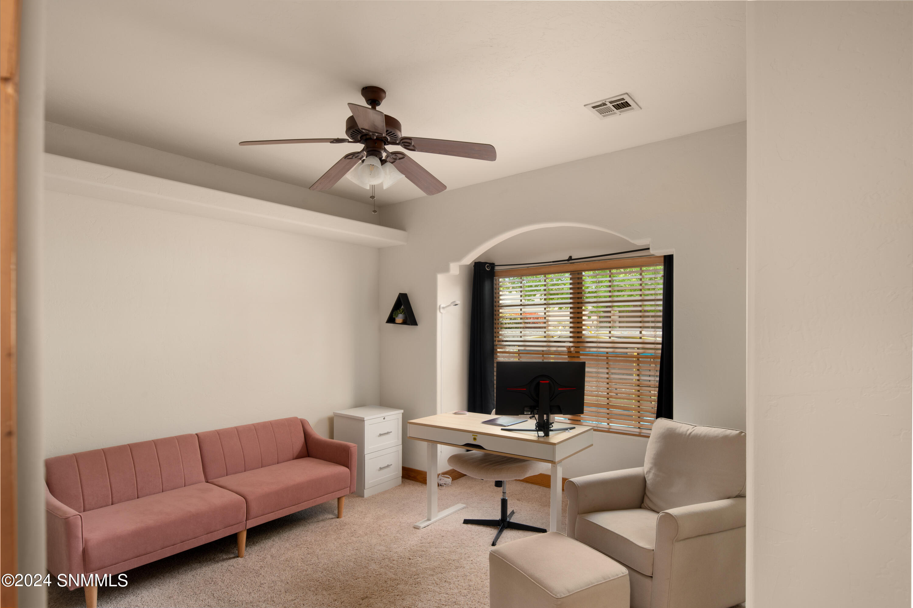 Las Cruces, New Mexico 88005, United States, 3 Bedrooms Bedrooms, ,3 BathroomsBathrooms,Residential,Pending,60701