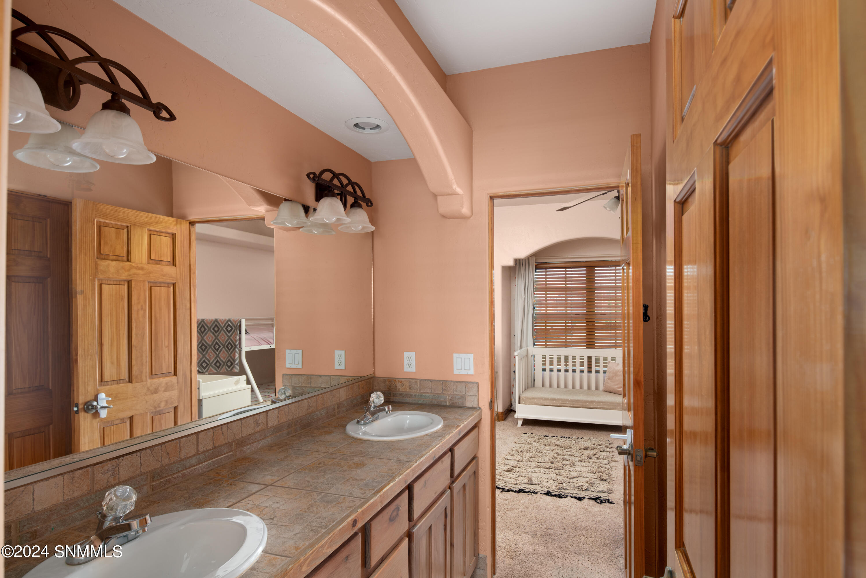 Las Cruces, New Mexico 88005, United States, 3 Bedrooms Bedrooms, ,3 BathroomsBathrooms,Residential,Pending,60701