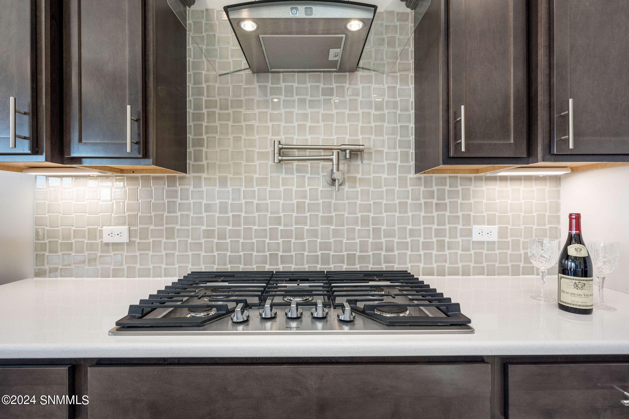 Las Cruces, New Mexico 88012, United States, 4 Bedrooms Bedrooms, ,2 BathroomsBathrooms,Residential,Pending,47768