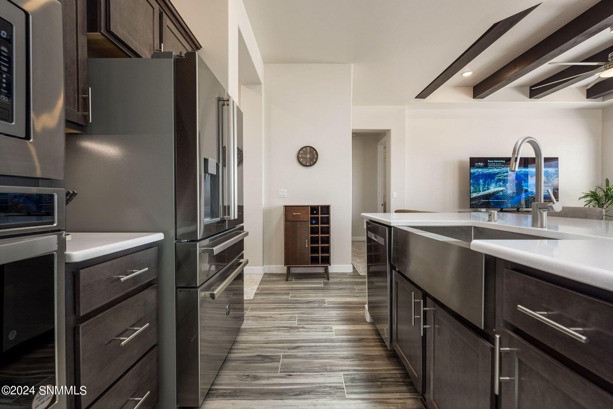 Las Cruces, New Mexico 88012, United States, 4 Bedrooms Bedrooms, ,2 BathroomsBathrooms,Residential,Pending,47768